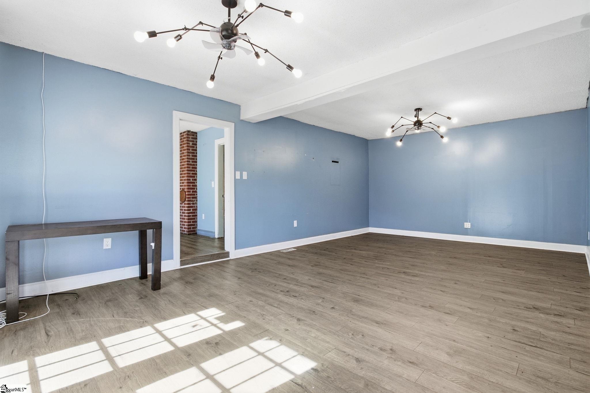 3 New Perry Road Property Photo 2