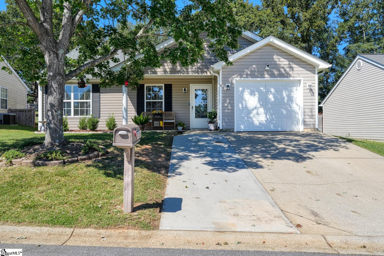 539 Hamilton Chase Drive Property Photo 1