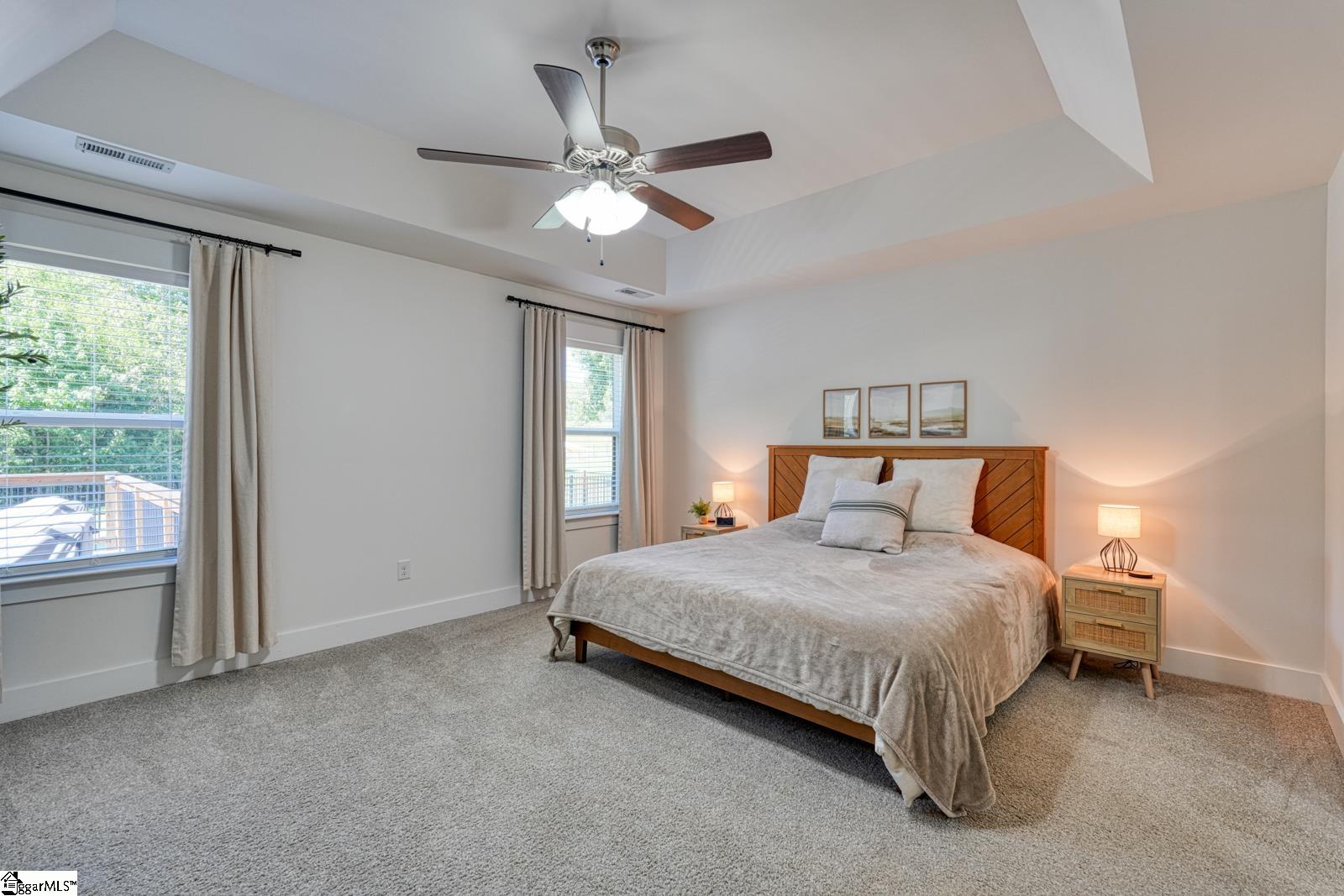1511 S Green River Road Property Photo 22
