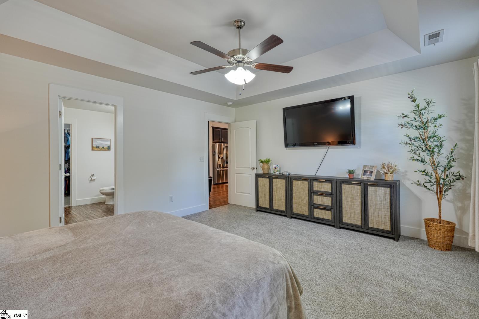 1511 S Green River Road Property Photo 24