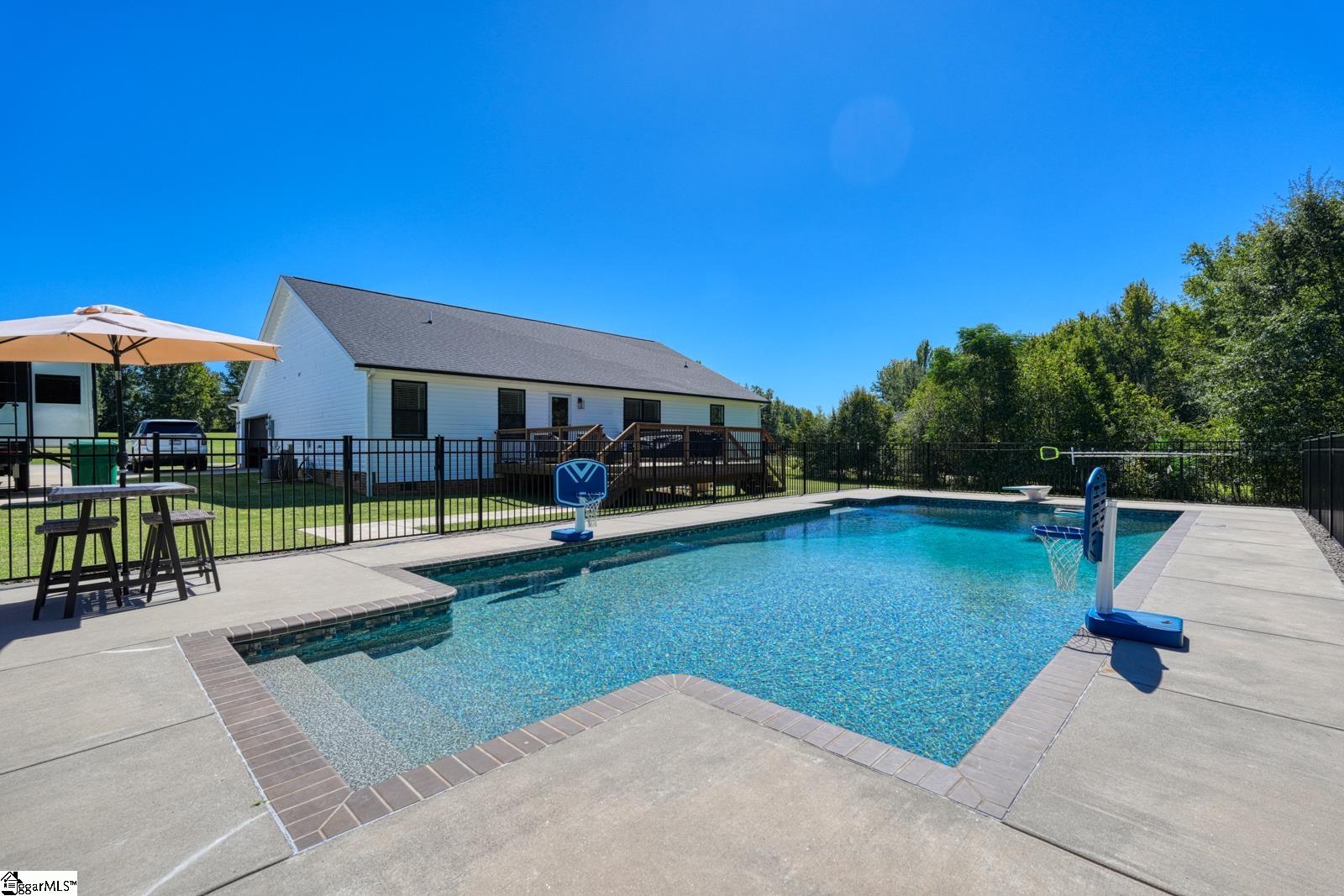 1511 S Green River Road Property Photo 39