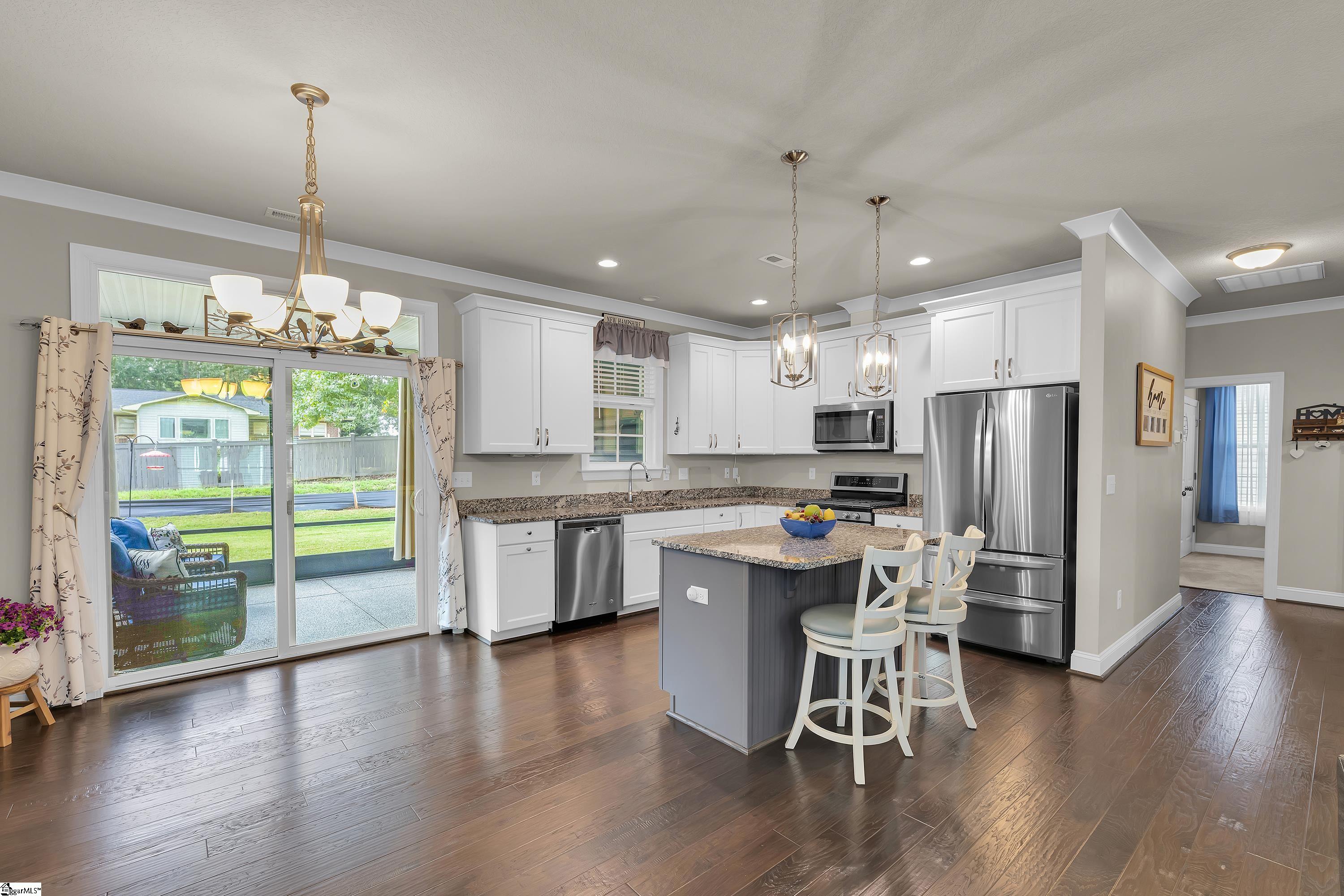 26 Golden Apple Trail Property Photo 8