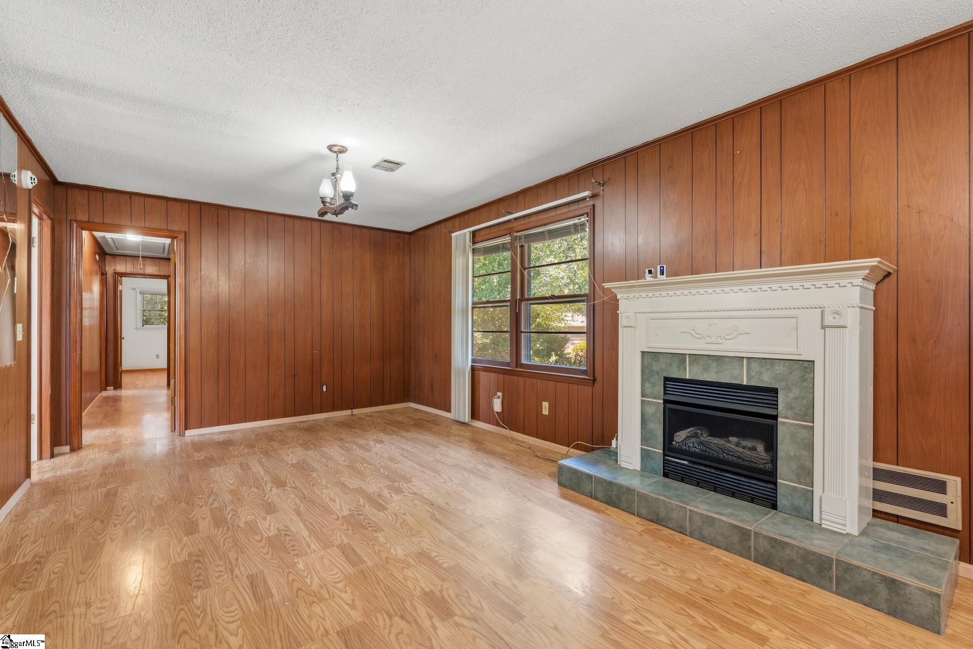 505 Winfield Drive Property Photo 8