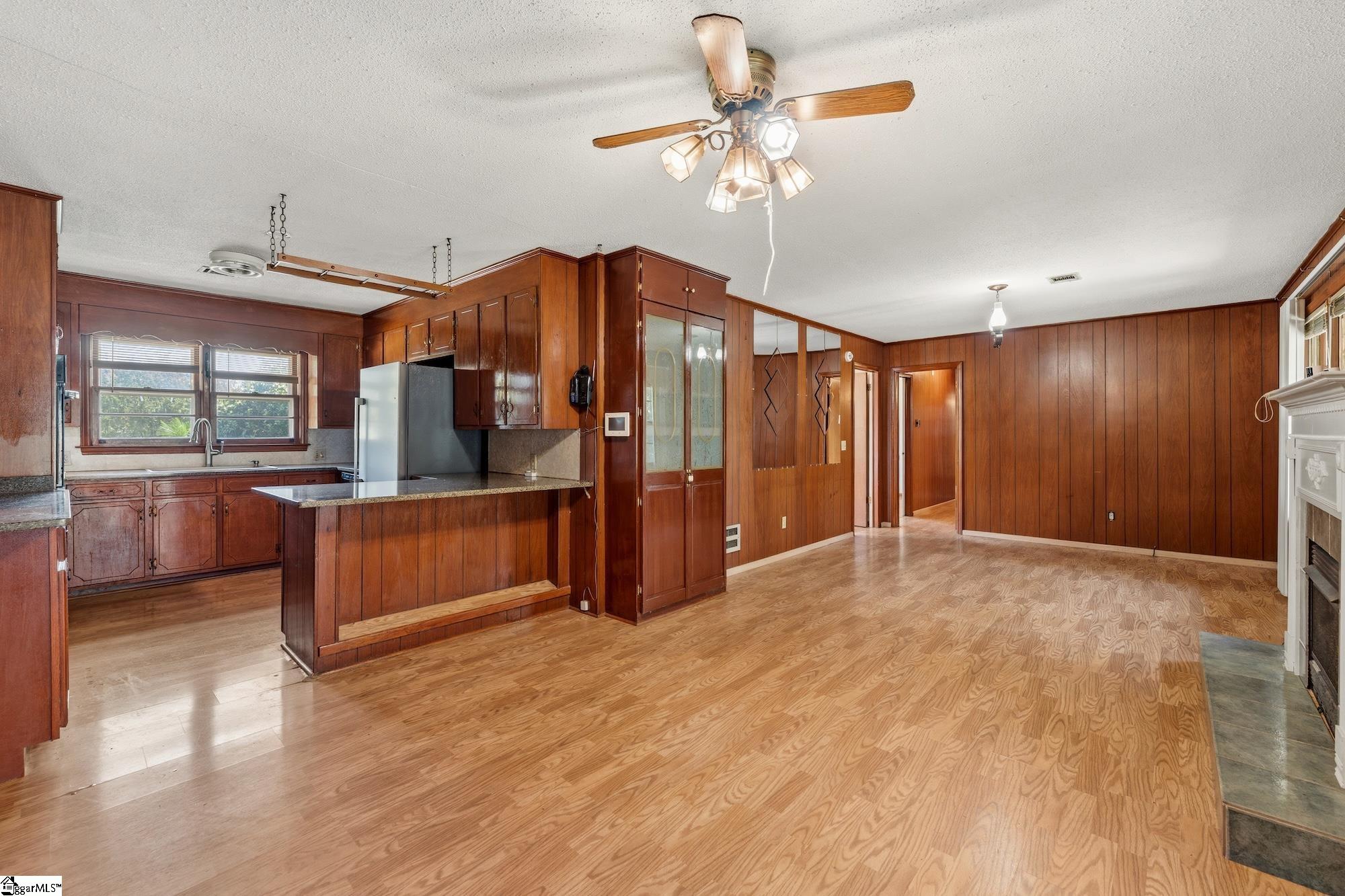 505 Winfield Drive Property Photo 15