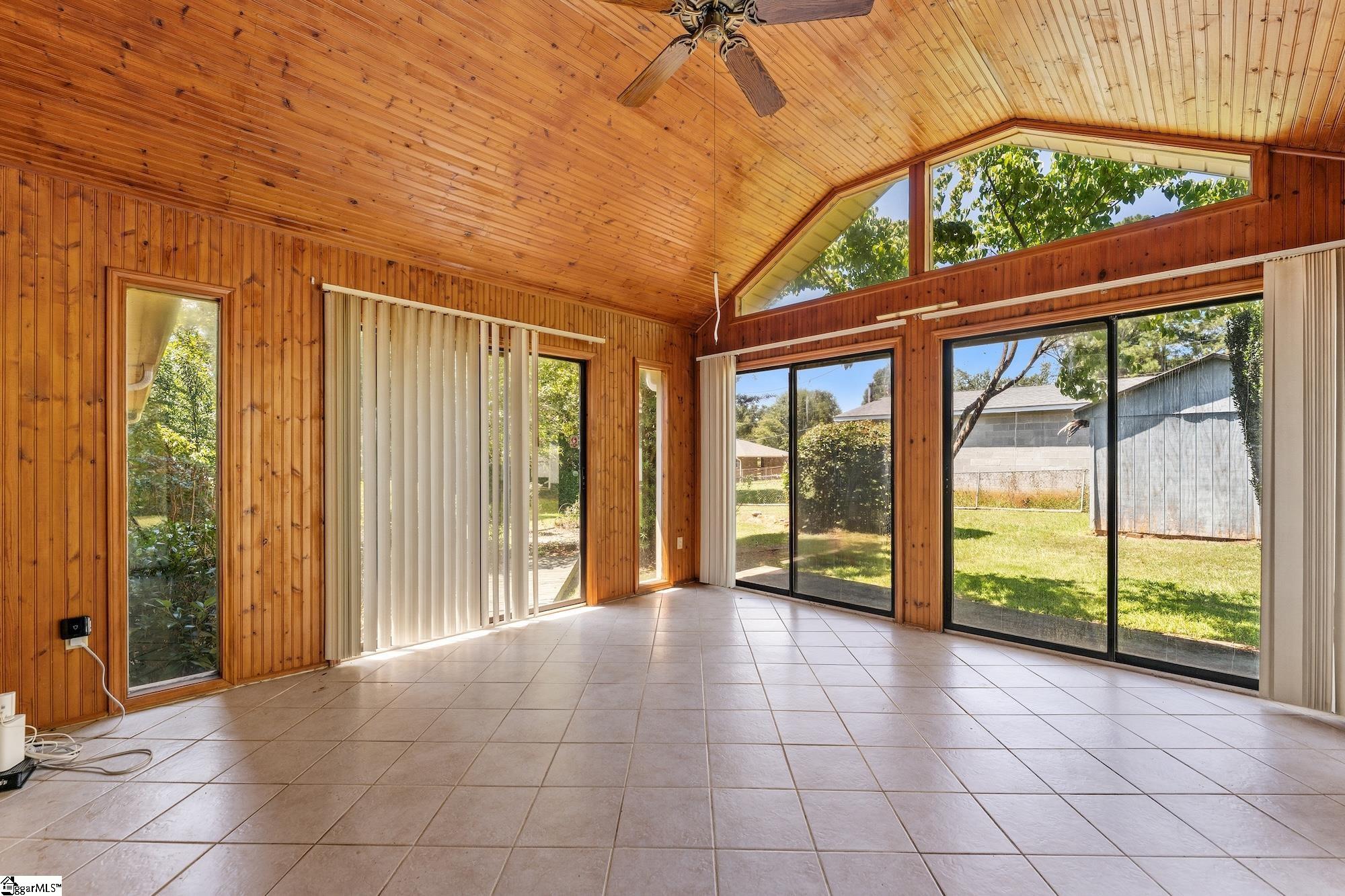 505 Winfield Drive Property Photo 16