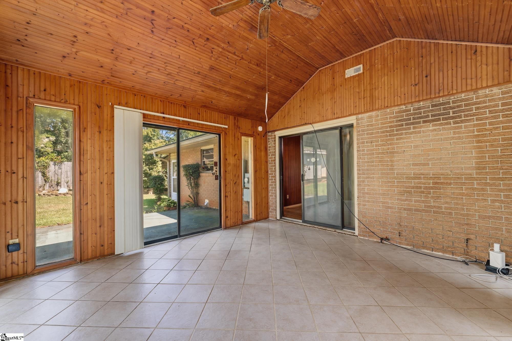 505 Winfield Drive Property Photo 17