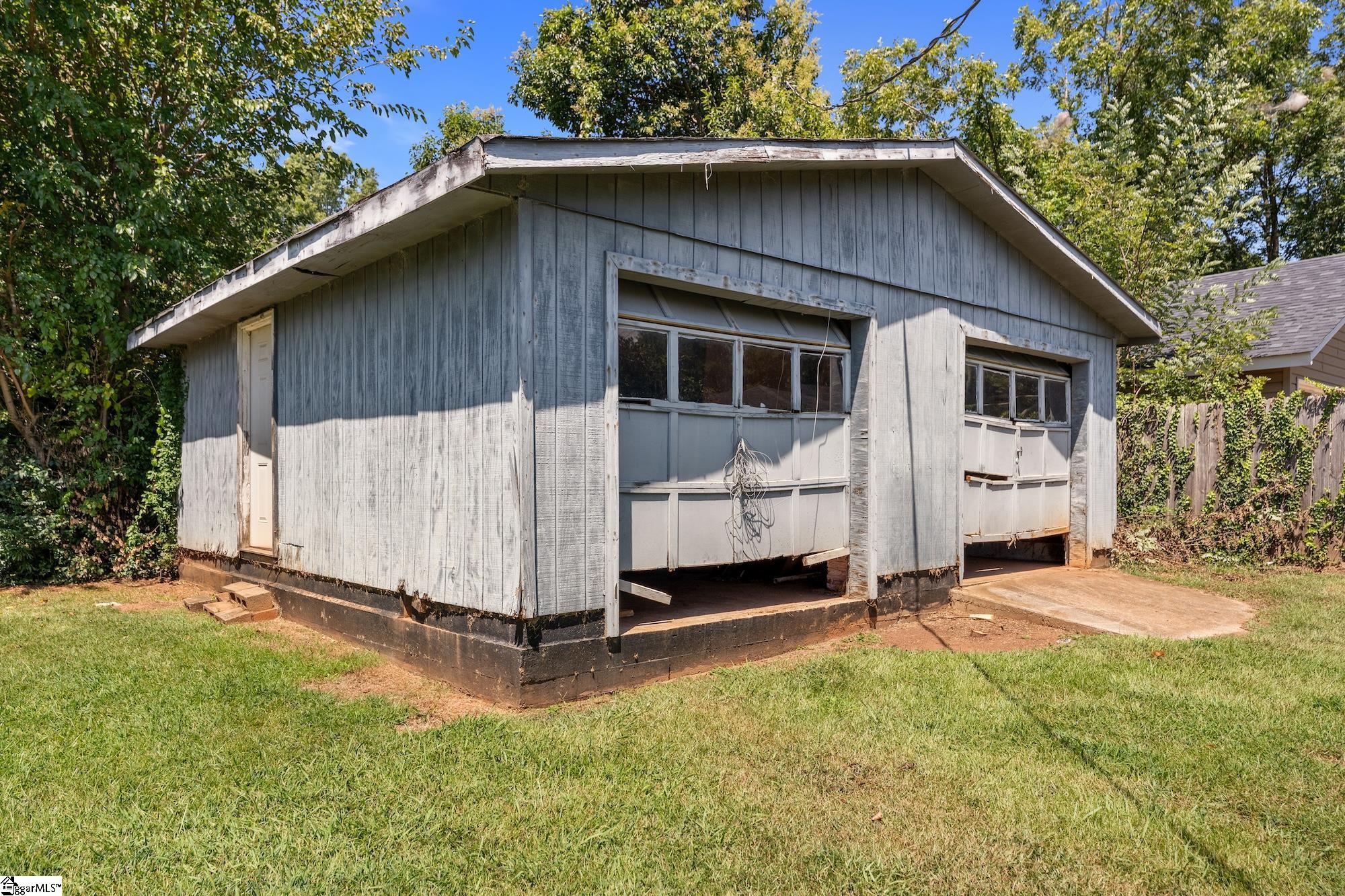 505 Winfield Drive Property Photo 32