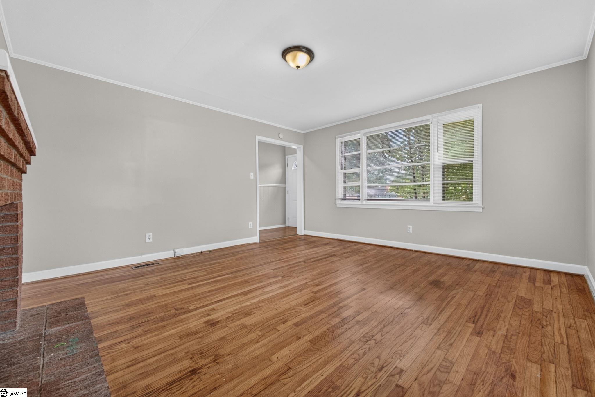 1575 Main Street Property Photo 10
