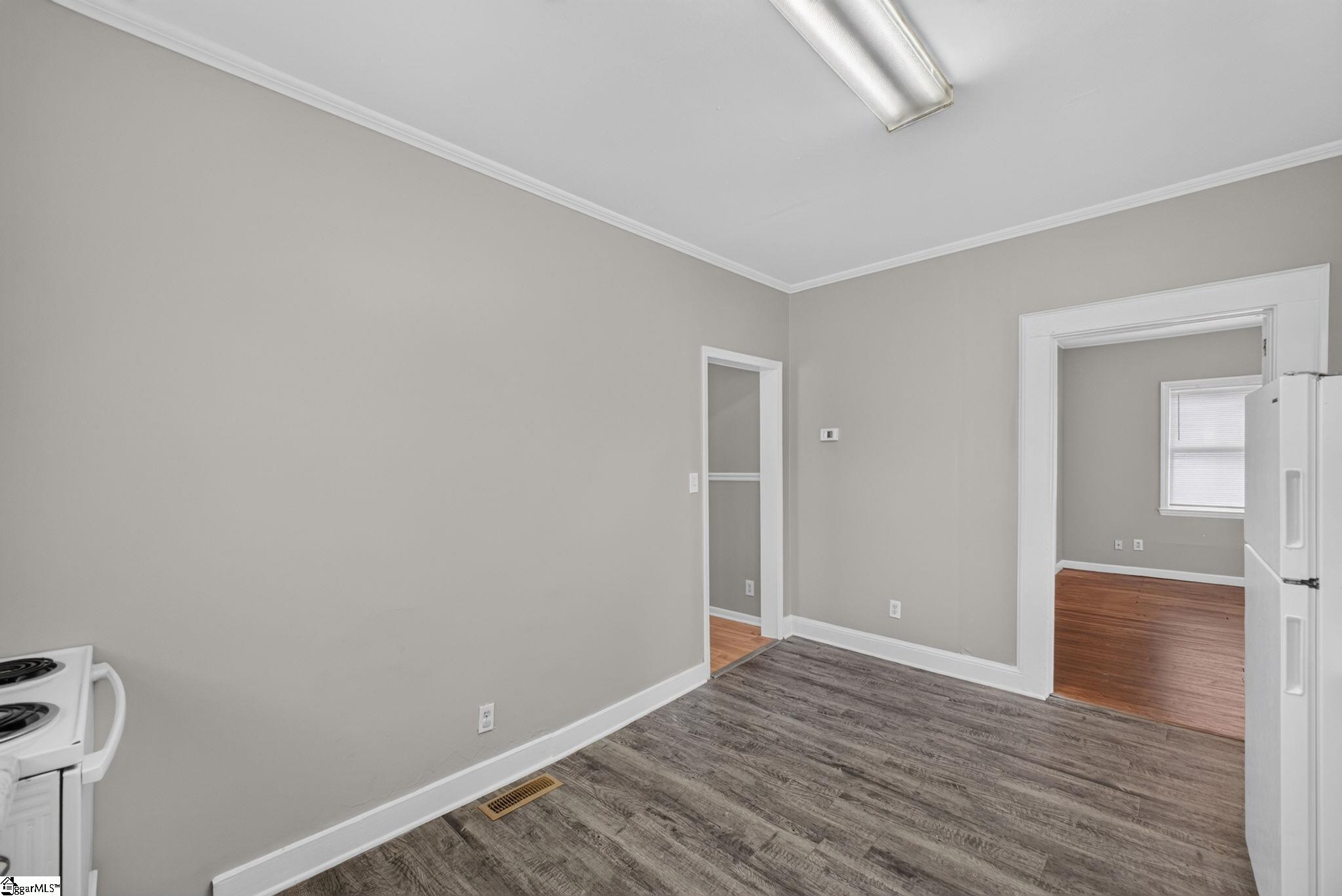 1575 Main Street Property Photo 16