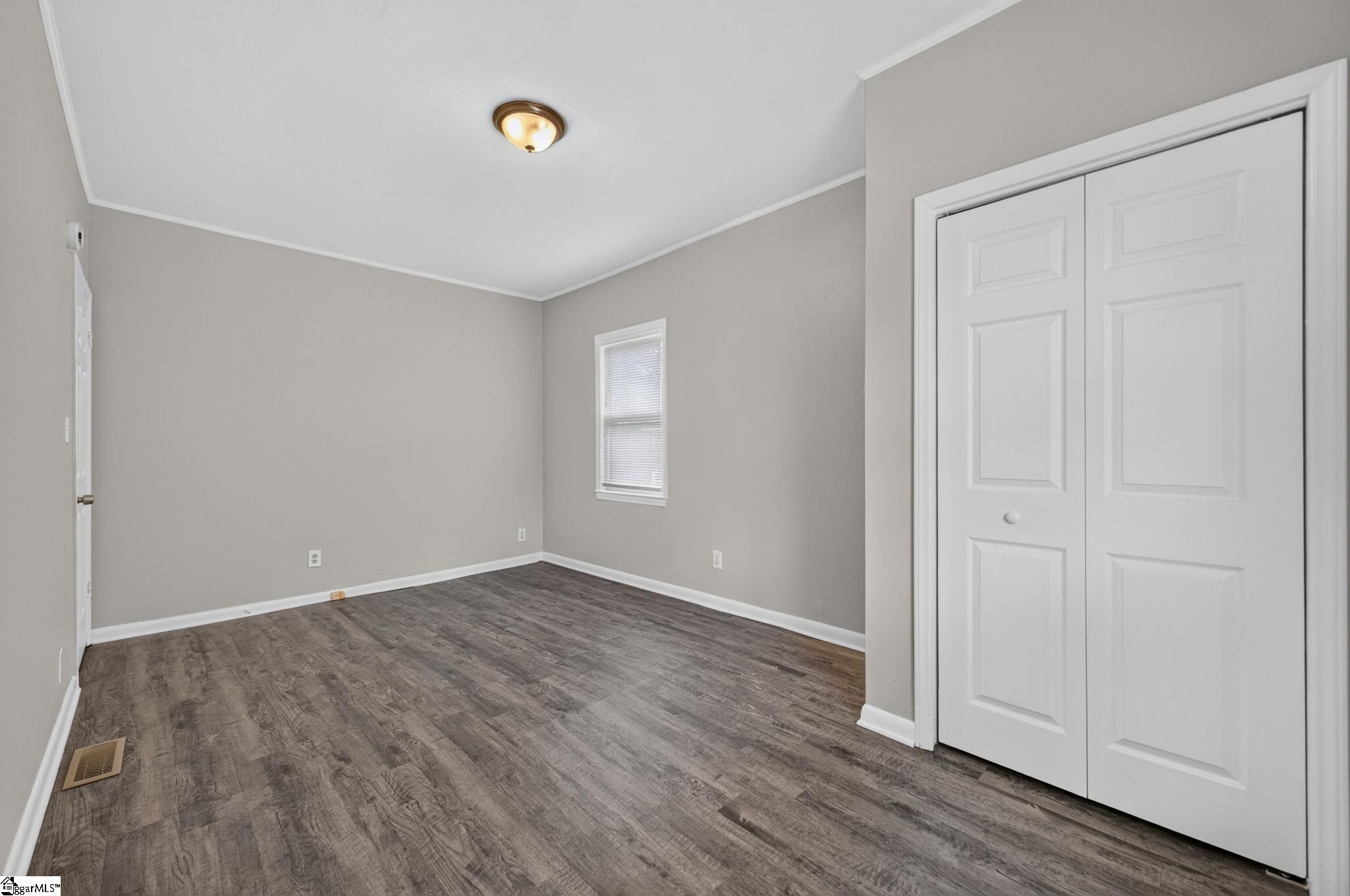 1575 Main Street Property Photo 18