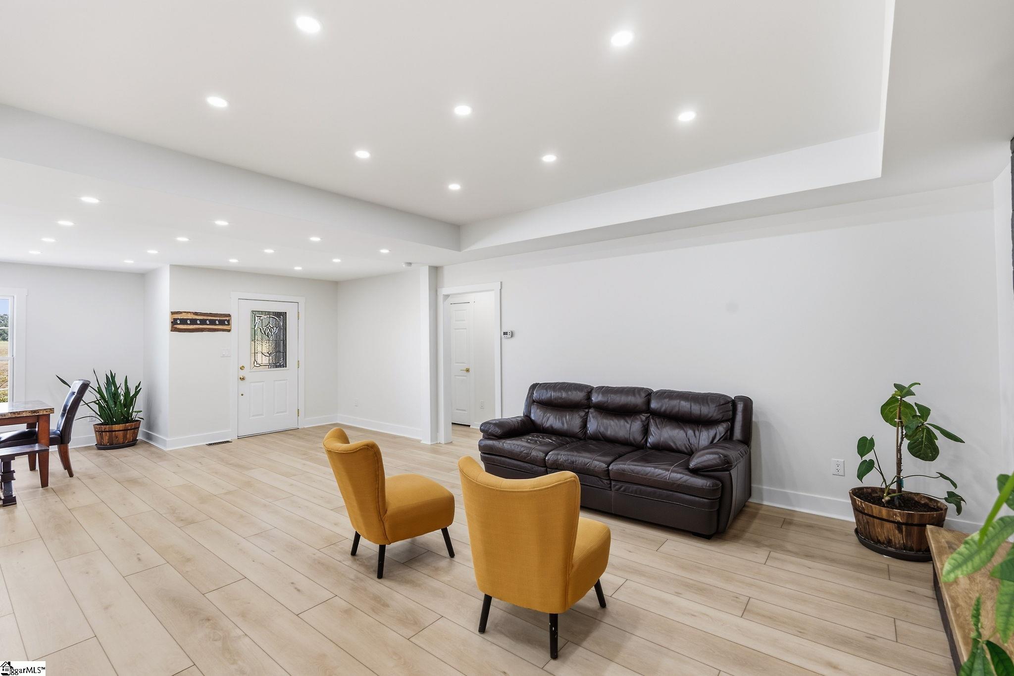 650 Lightwood Knot Road Property Photo 11