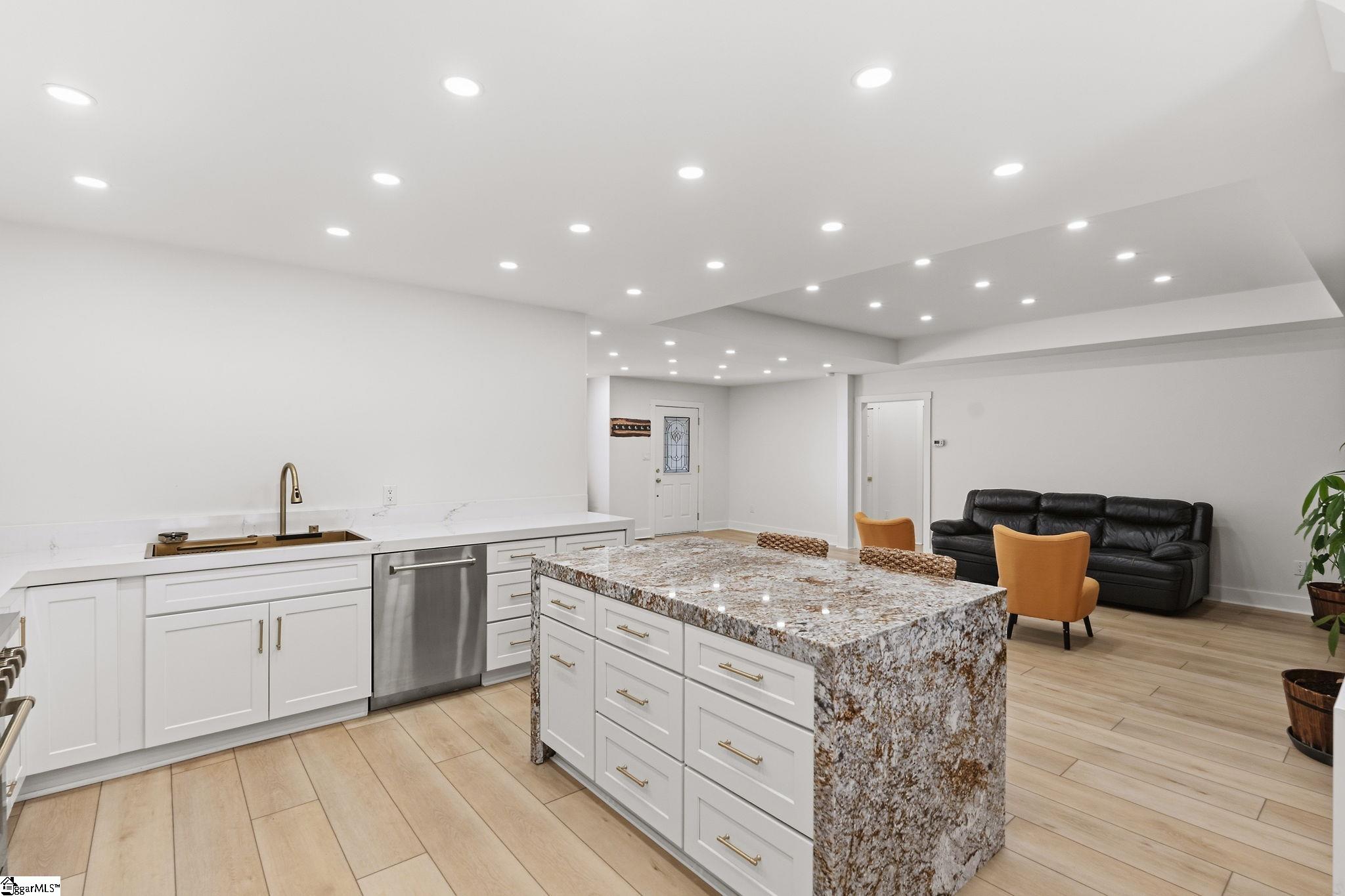 650 Lightwood Knot Road Property Photo 16