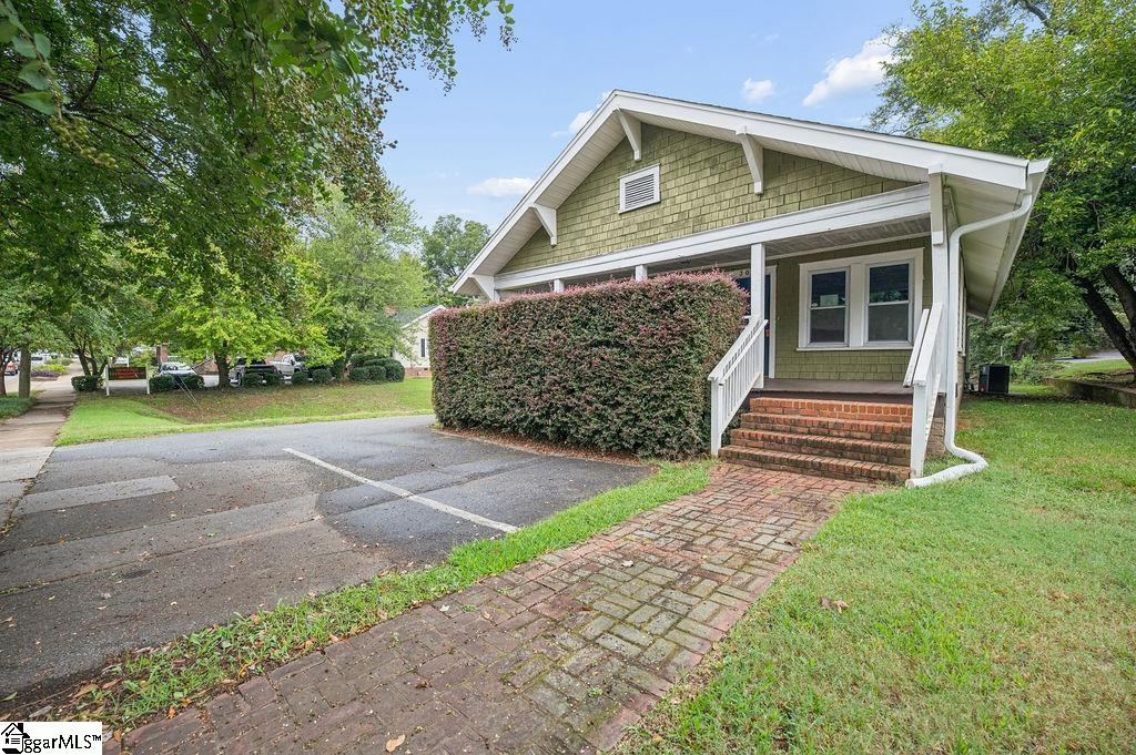308 W Stone Avenue Property Photo 1
