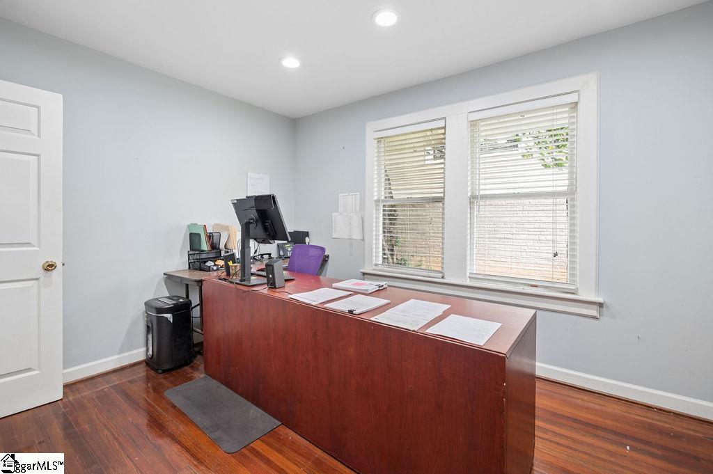 308 W Stone Avenue Property Photo 17