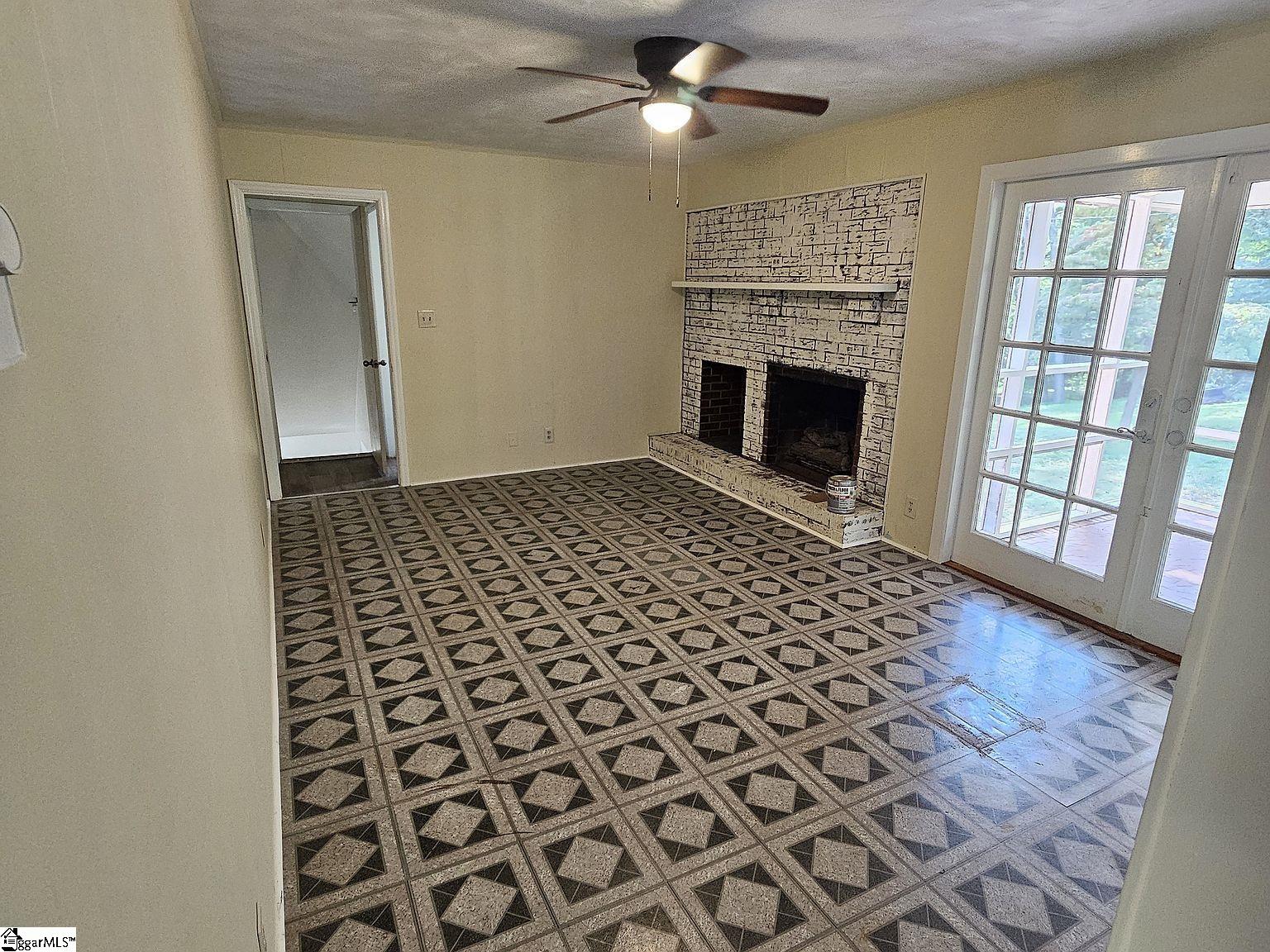 740 Kenmore Drive Property Photo 4