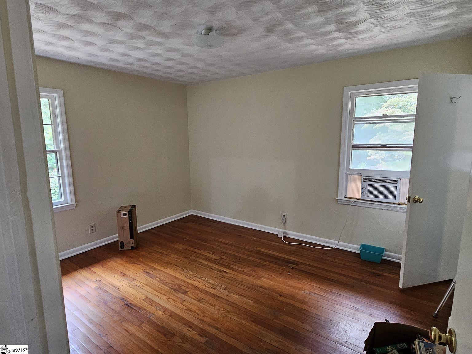 740 Kenmore Drive Property Photo 12