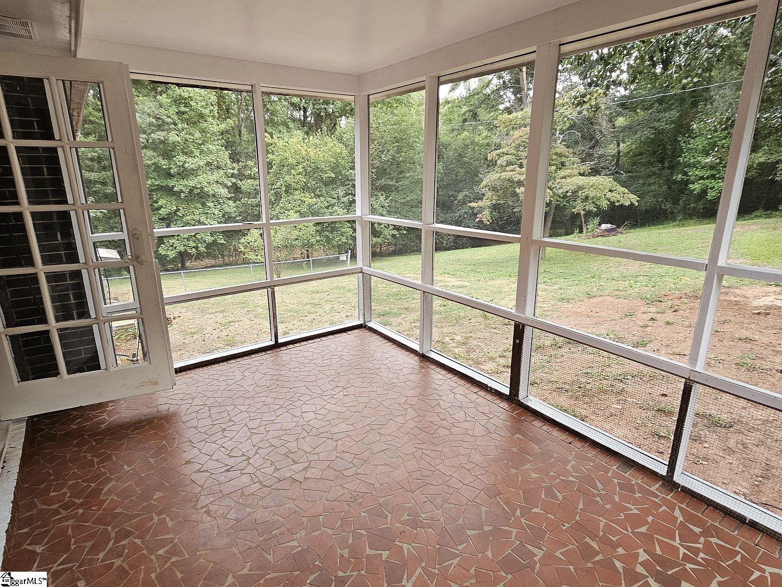 740 Kenmore Drive Property Photo 15