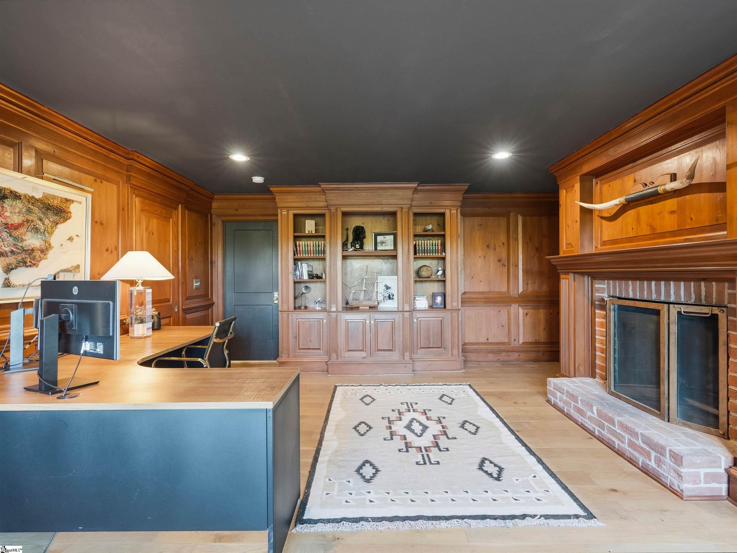 405 Foot Hills Road Property Photo 17