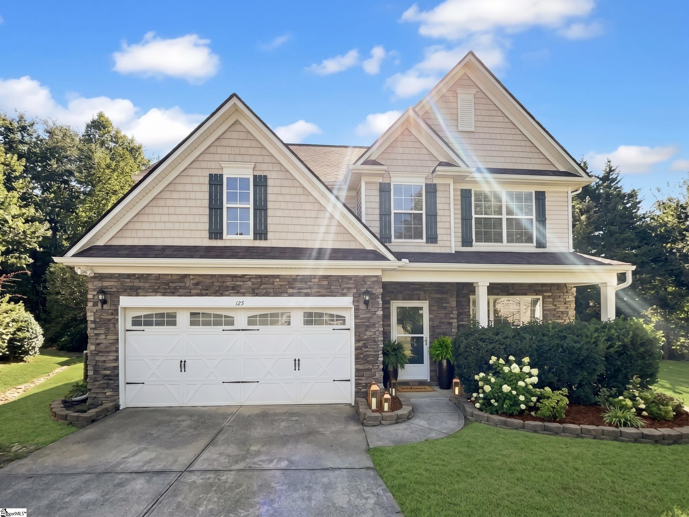 1605275 Property Photo 1