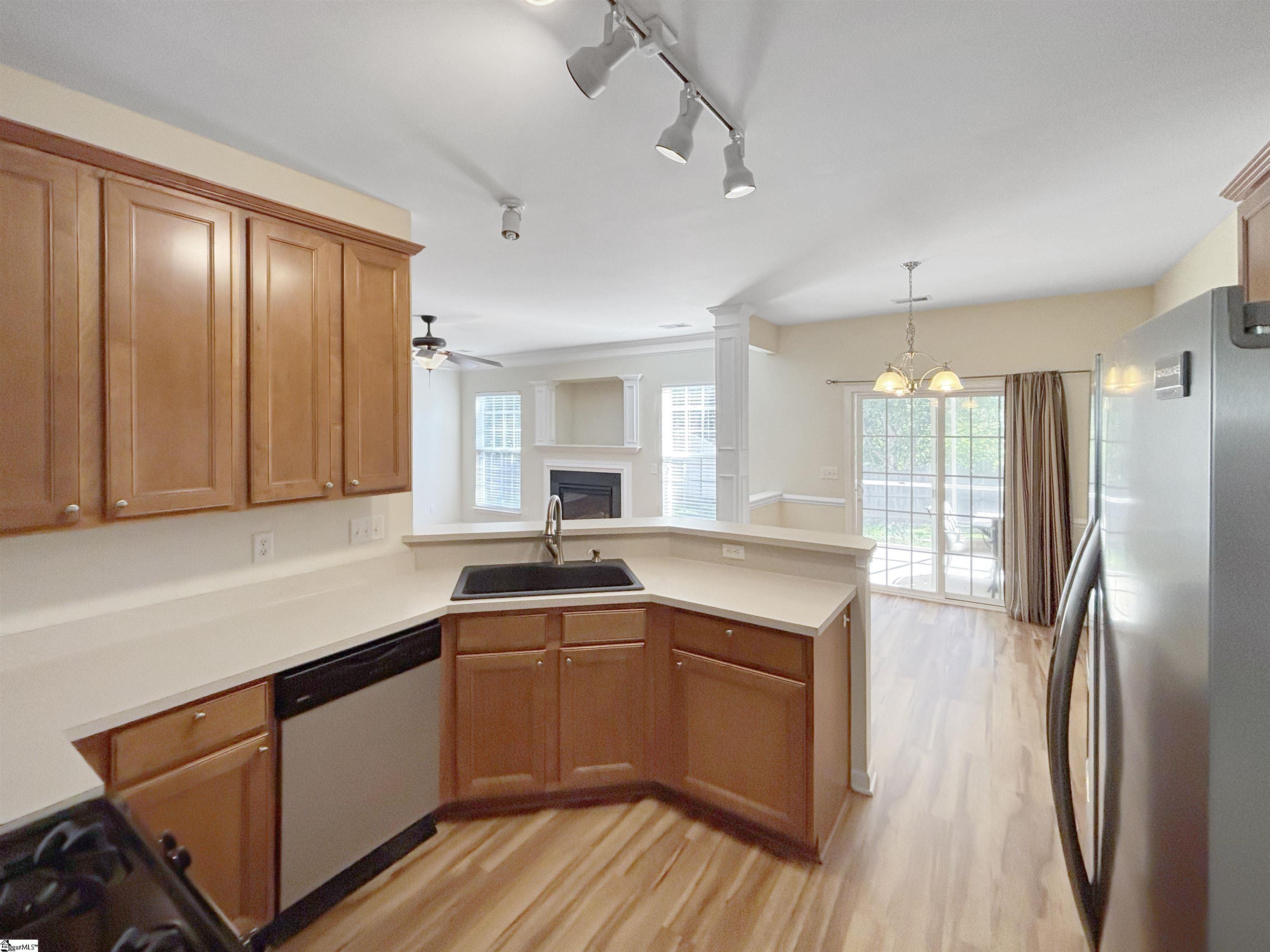 1605275 Property Photo 32
