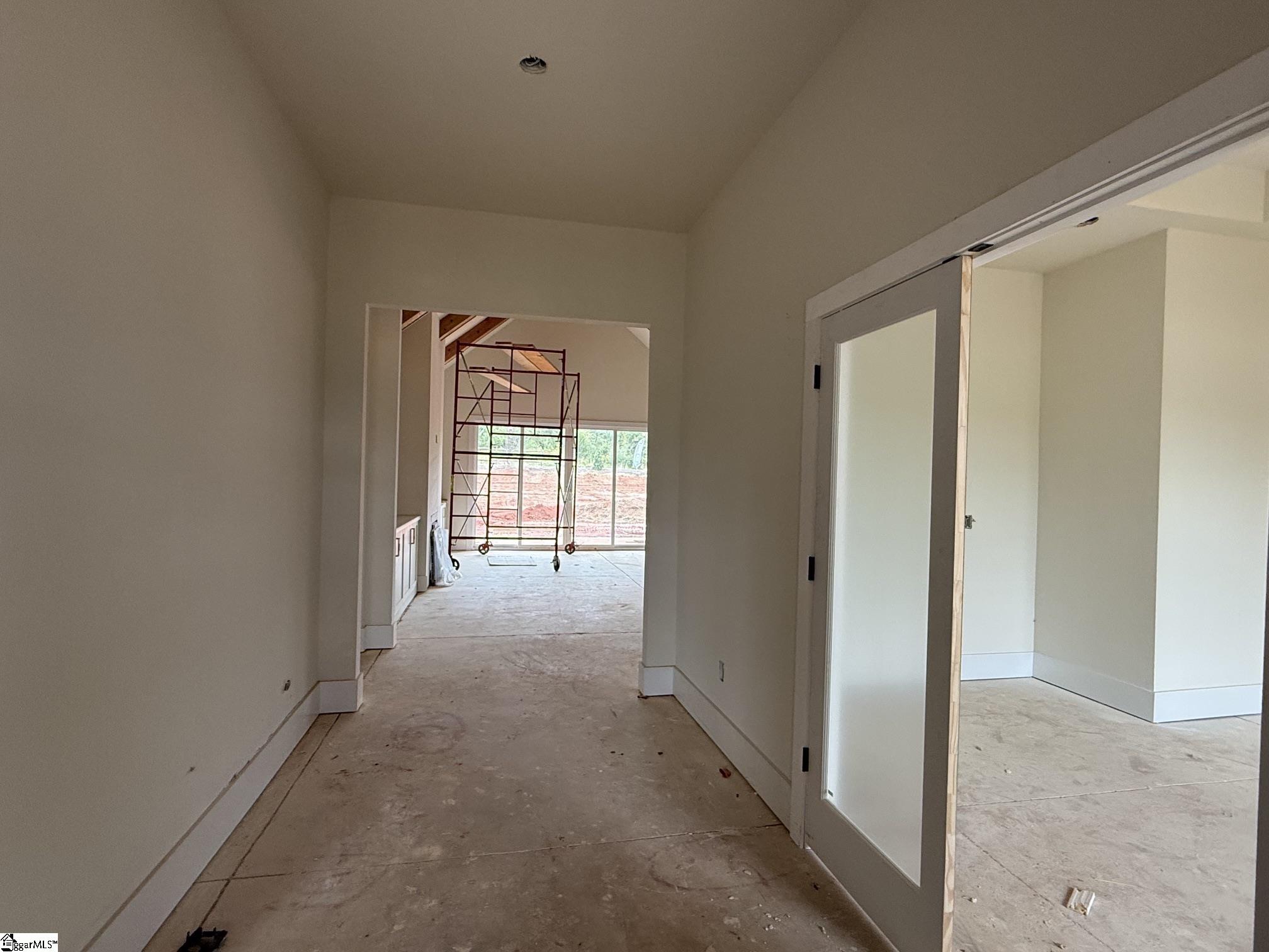 4034 Hollybank Drive Property Photo 2