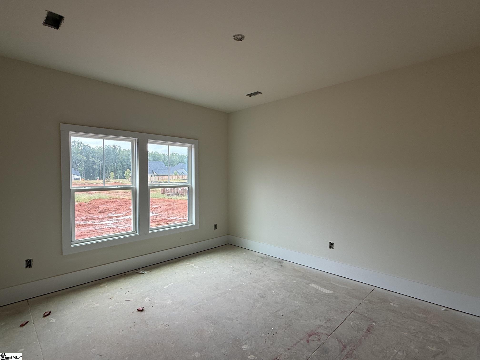4034 Hollybank Drive Property Photo 9