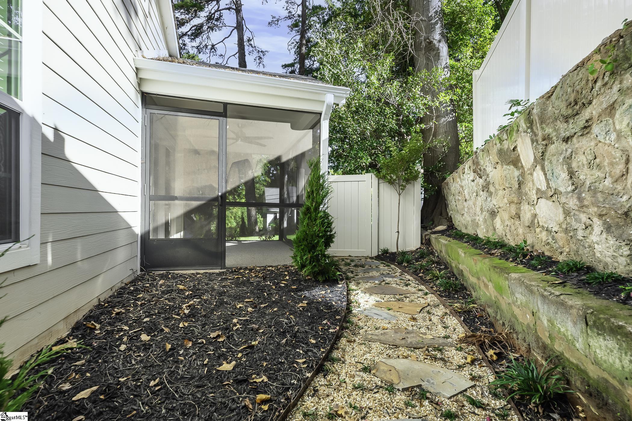 130 Cleveirvine Avenue Property Photo 5