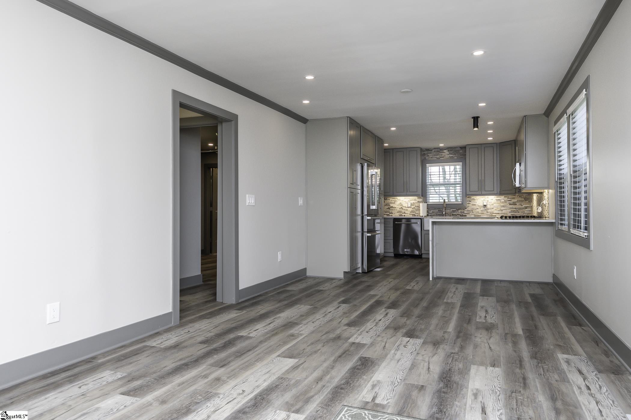130 Cleveirvine Avenue Property Photo 11
