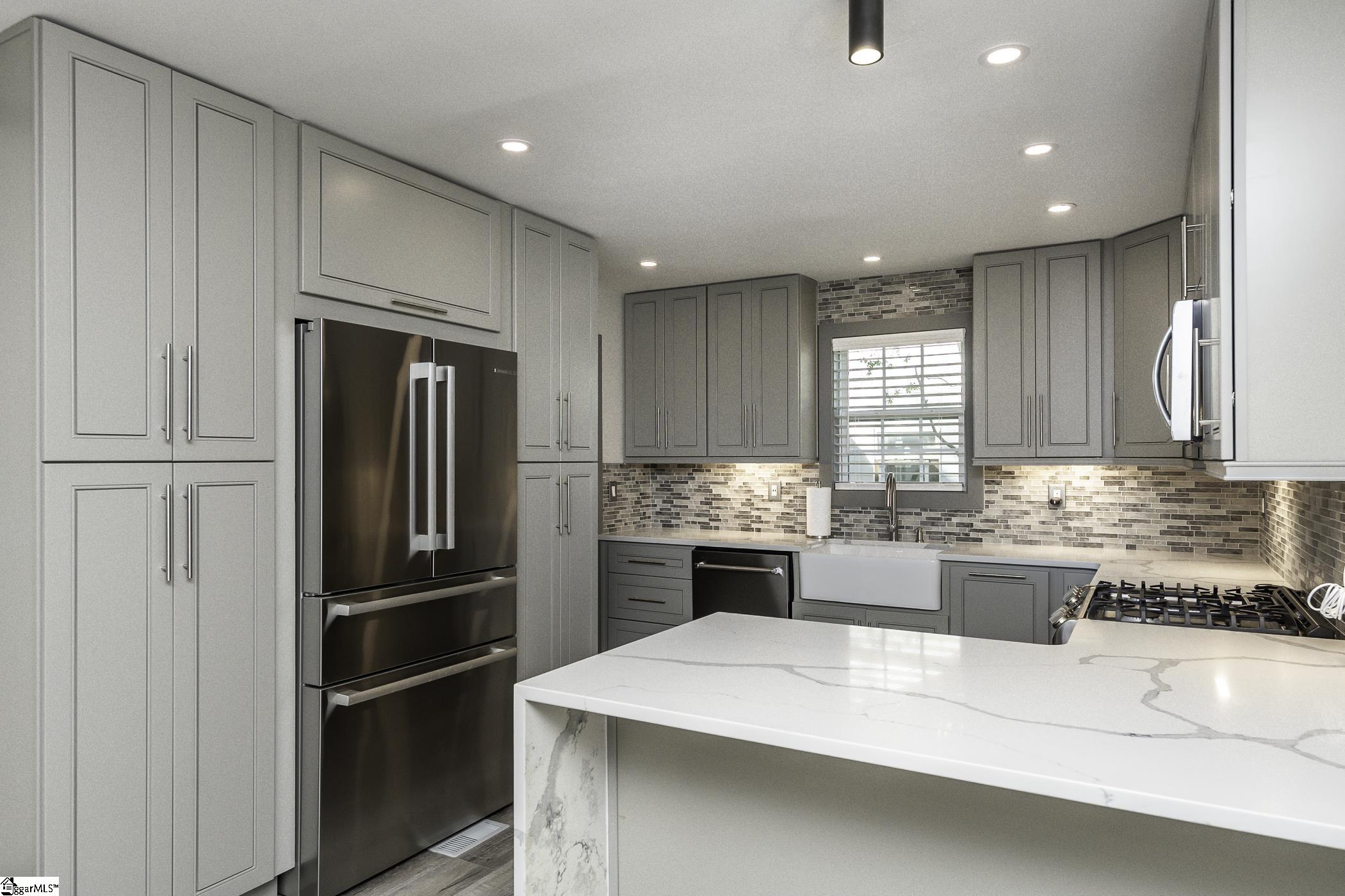130 Cleveirvine Avenue Property Photo 16