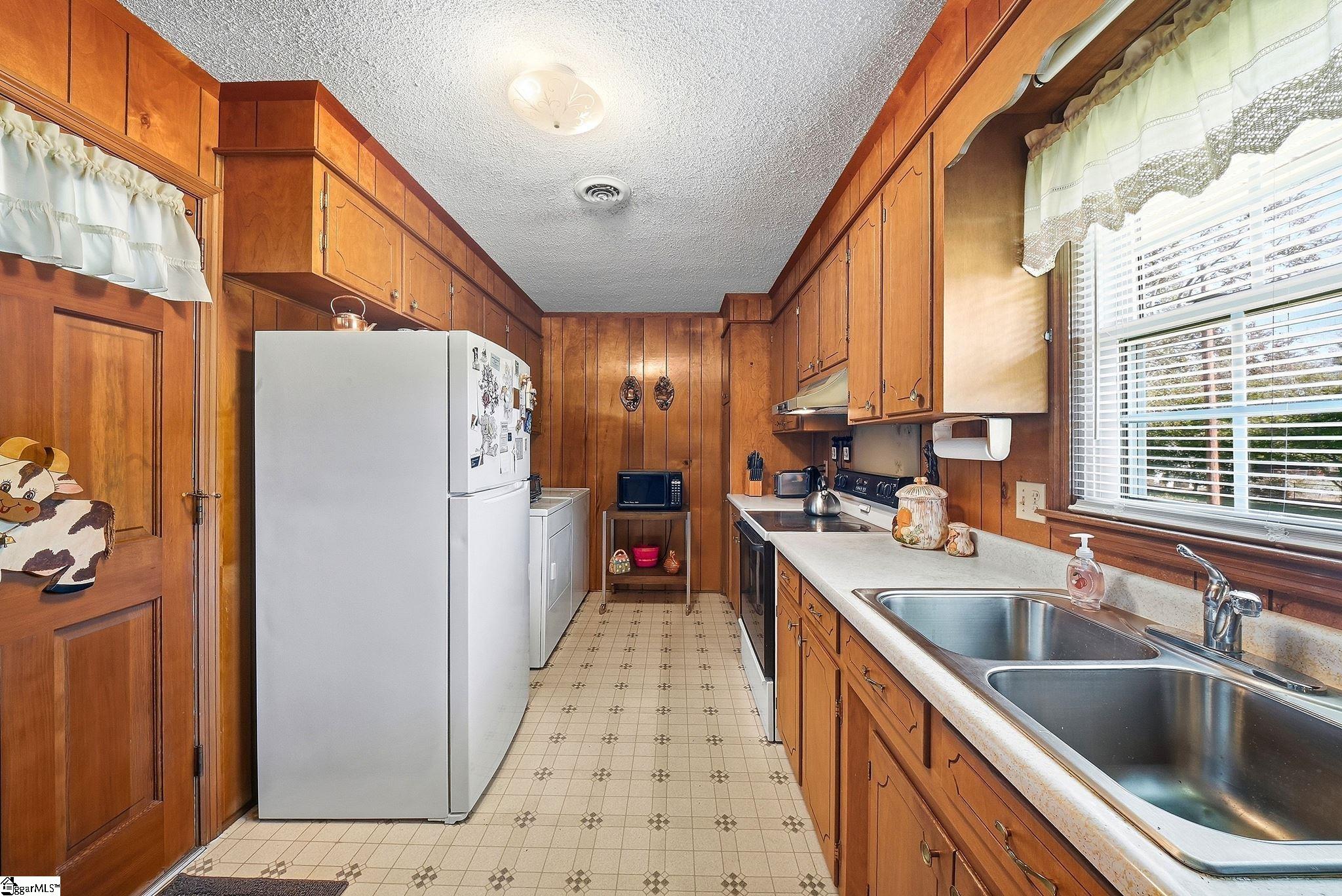 108 Scenic Circle Property Photo 8