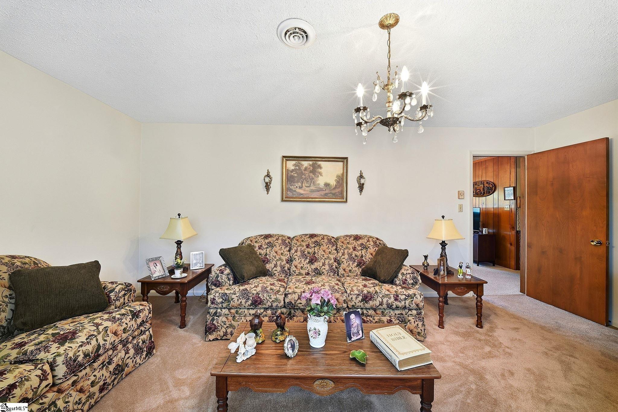 108 Scenic Circle Property Photo 11