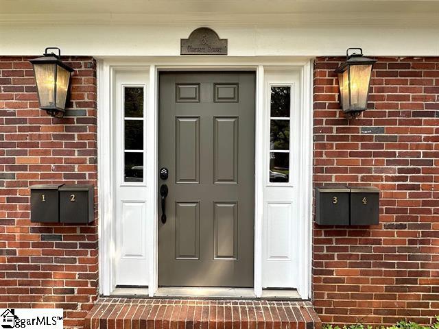 5 Whitsett Street Property Photo 2