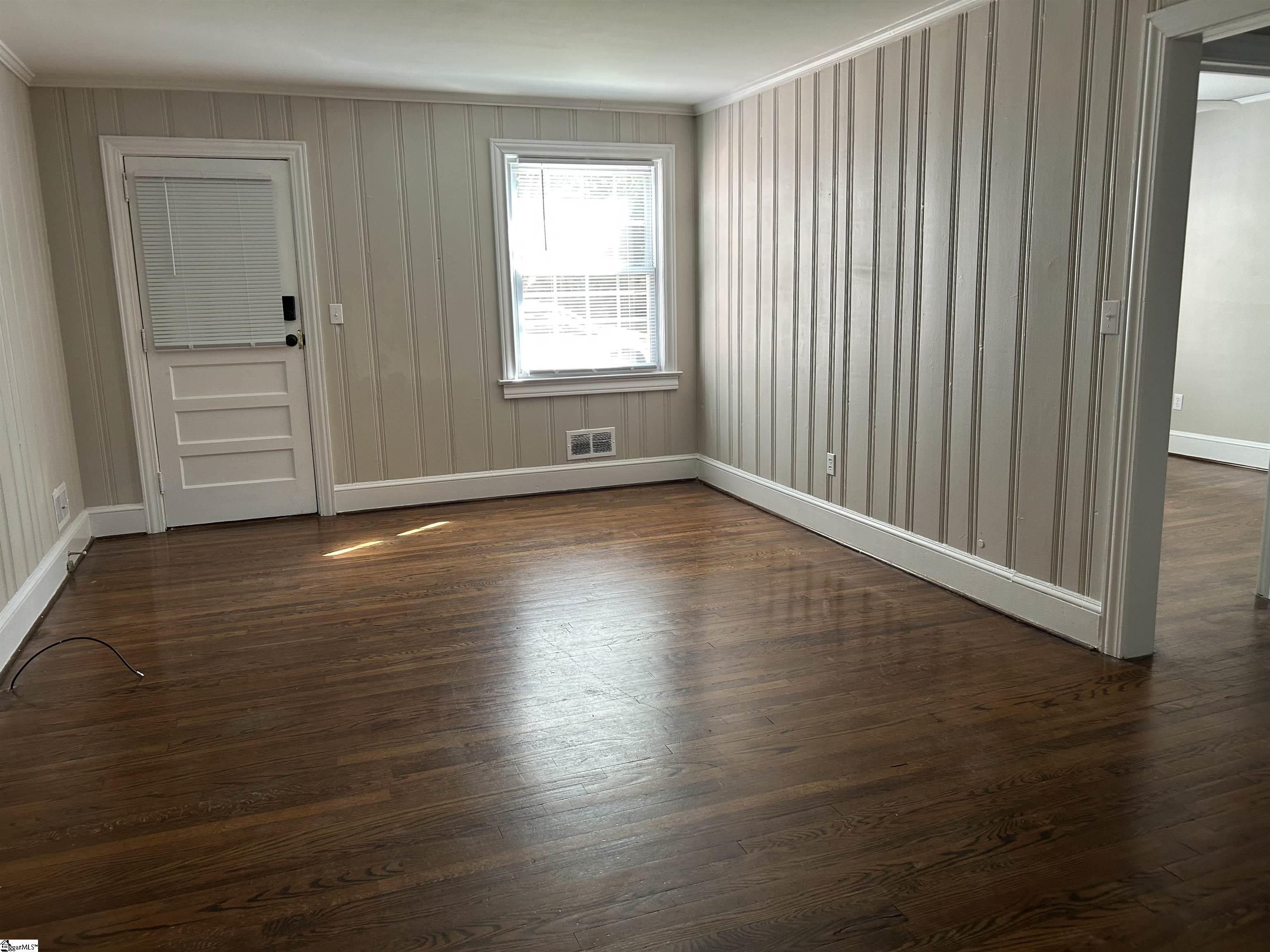 5 Whitsett Street Property Photo 3