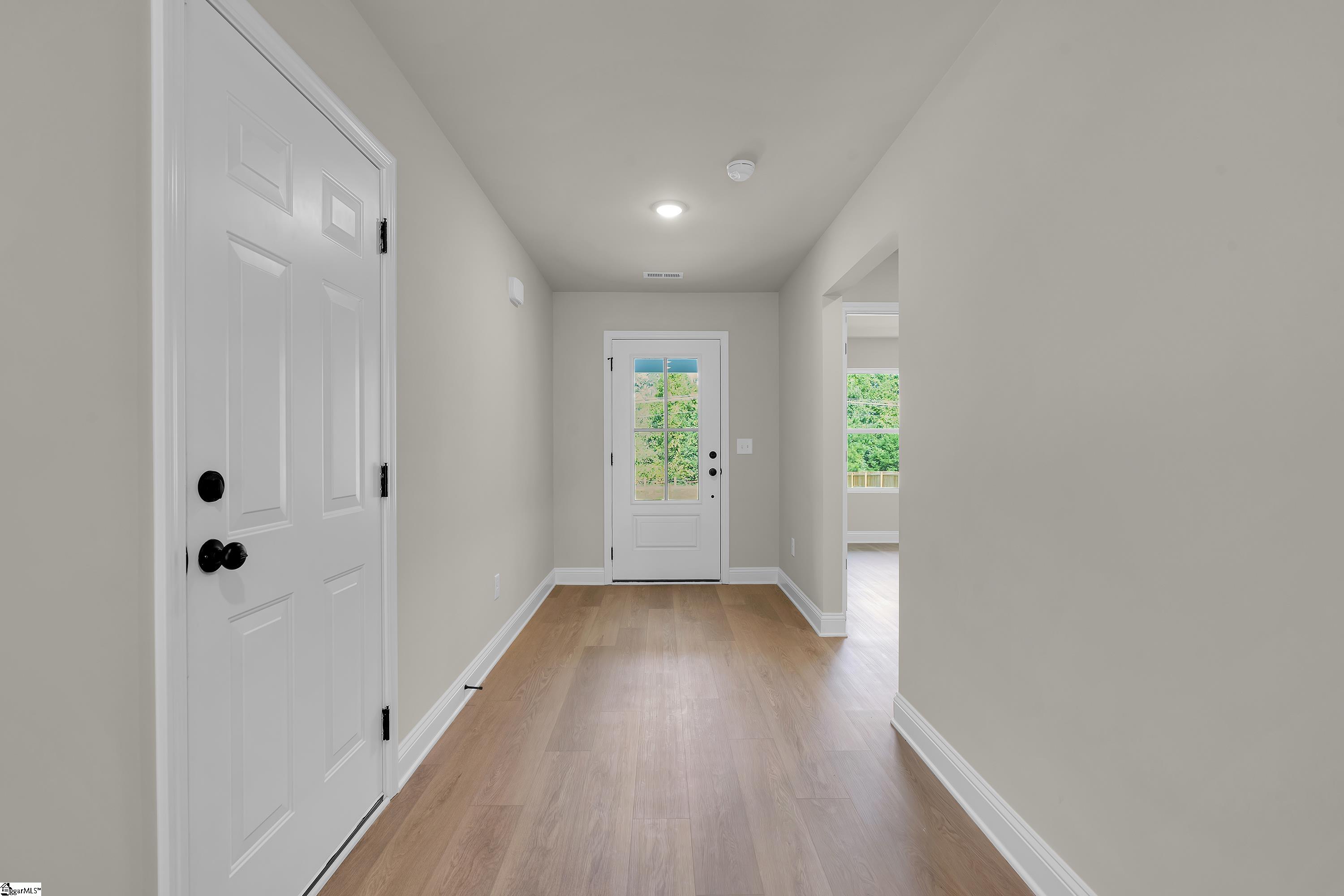 1839 Memorial Drive Extension Property Photo 3