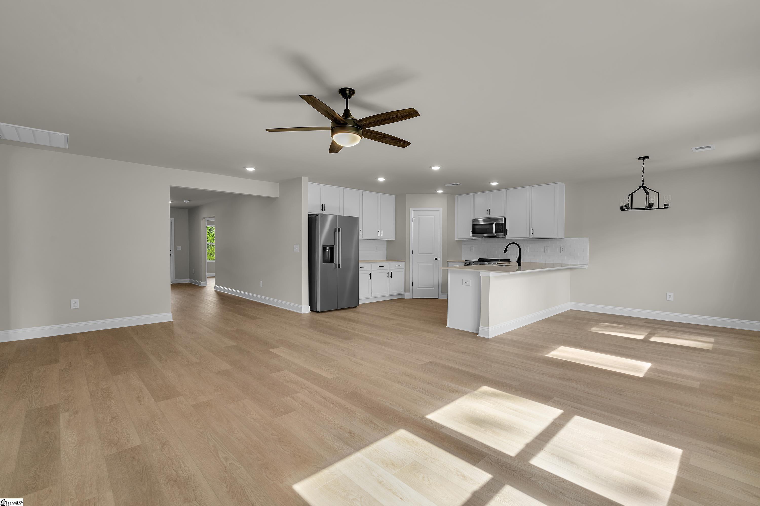 1839 Memorial Drive Extension Property Photo 9