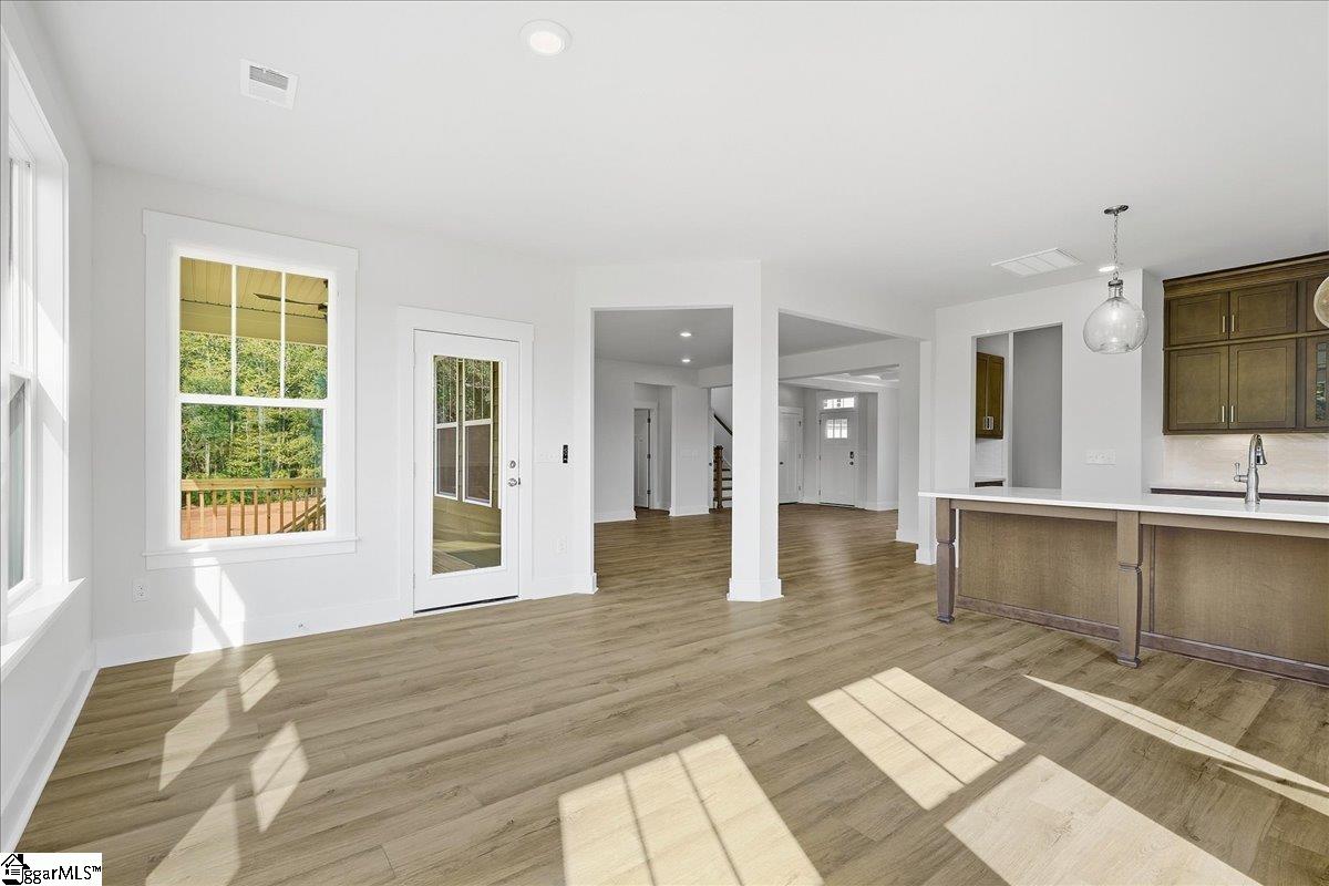 809 Lonsdale Court Property Photo 12