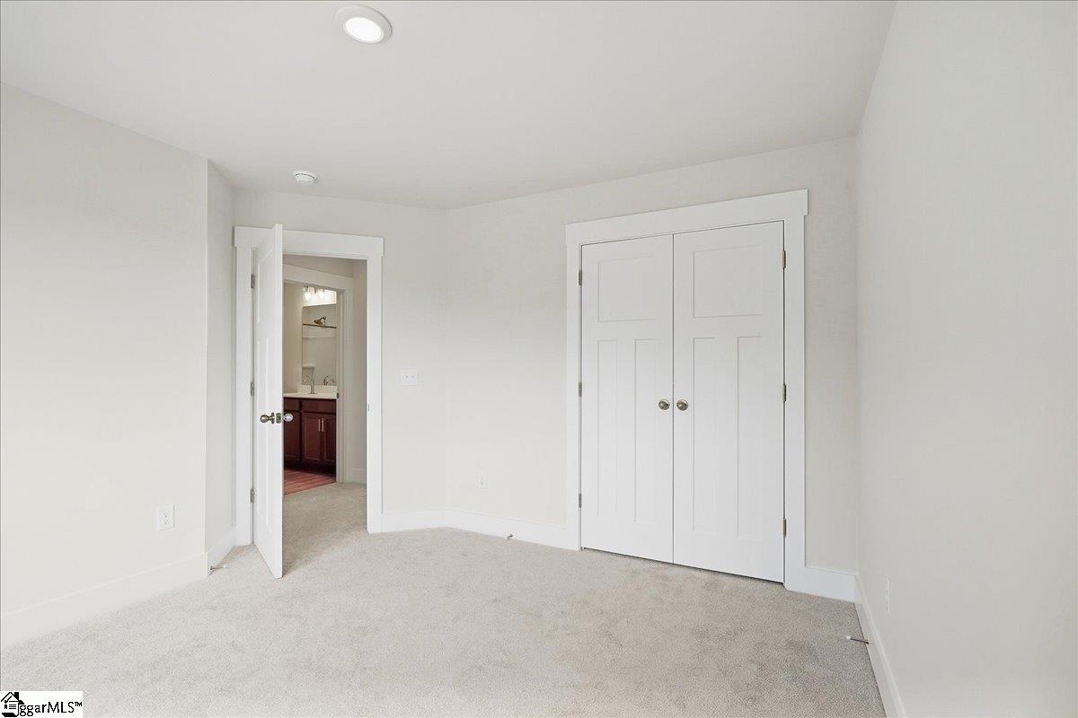 809 Lonsdale Court Property Photo 24