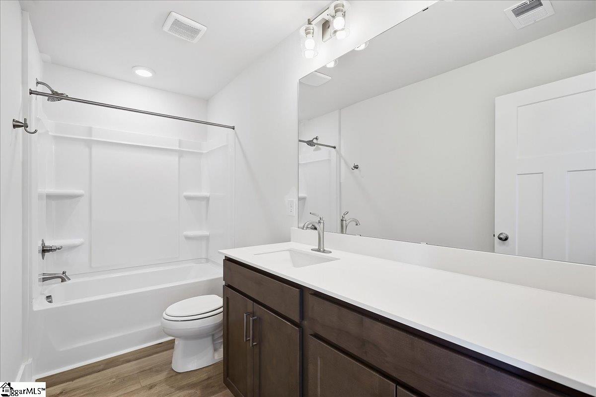 809 Lonsdale Court Property Photo 28