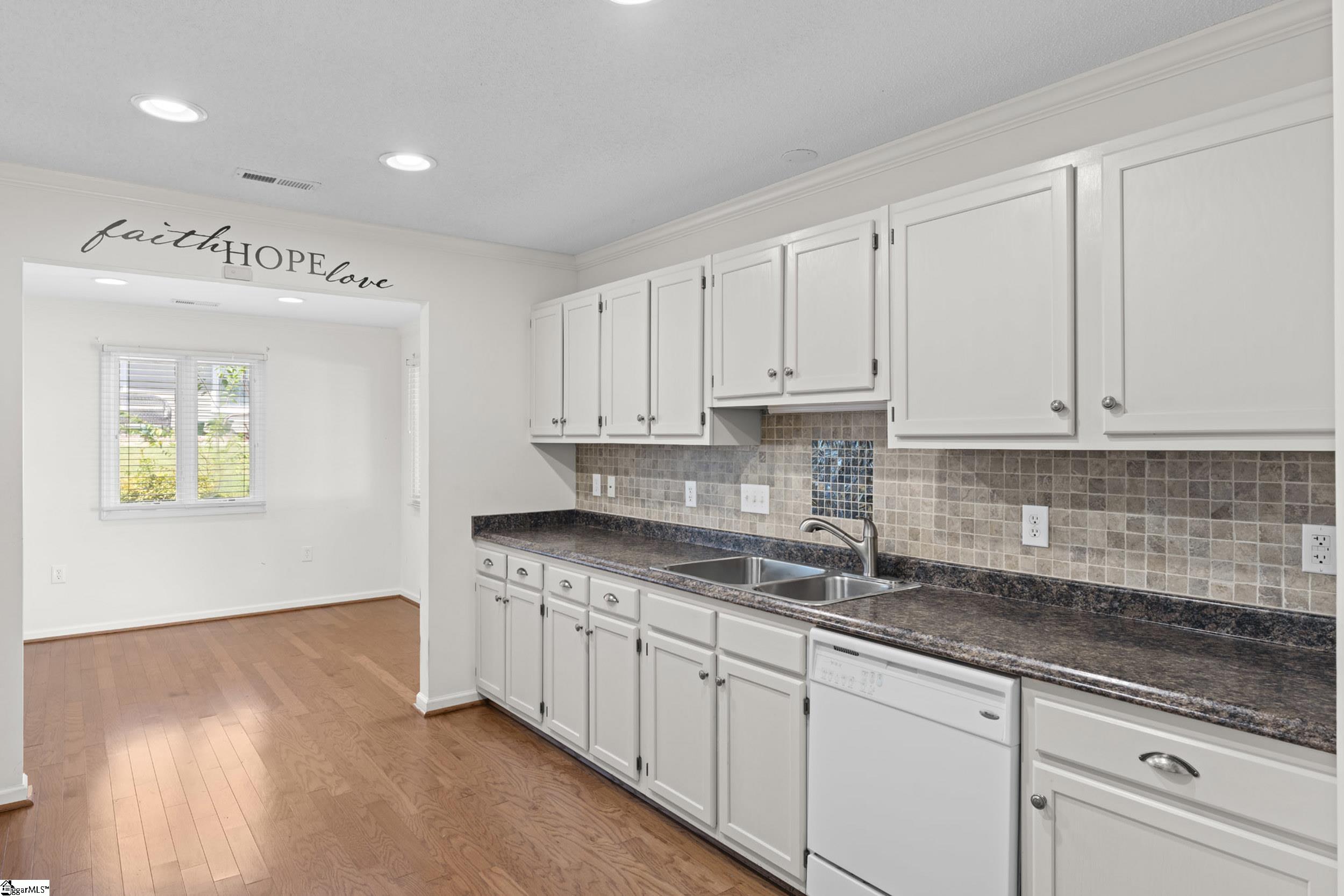 1 Sunbriar Drive Property Photo 14