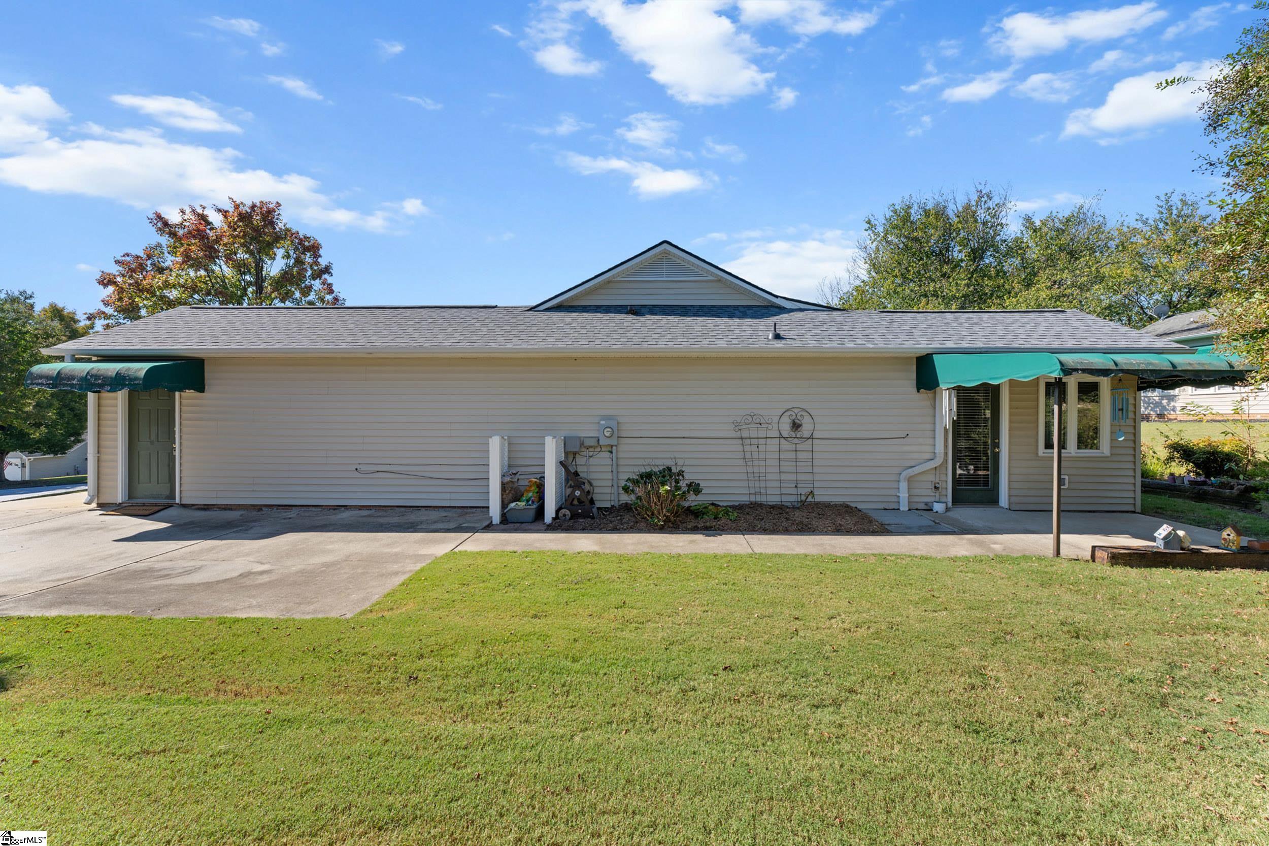 1 Sunbriar Drive Property Photo 35