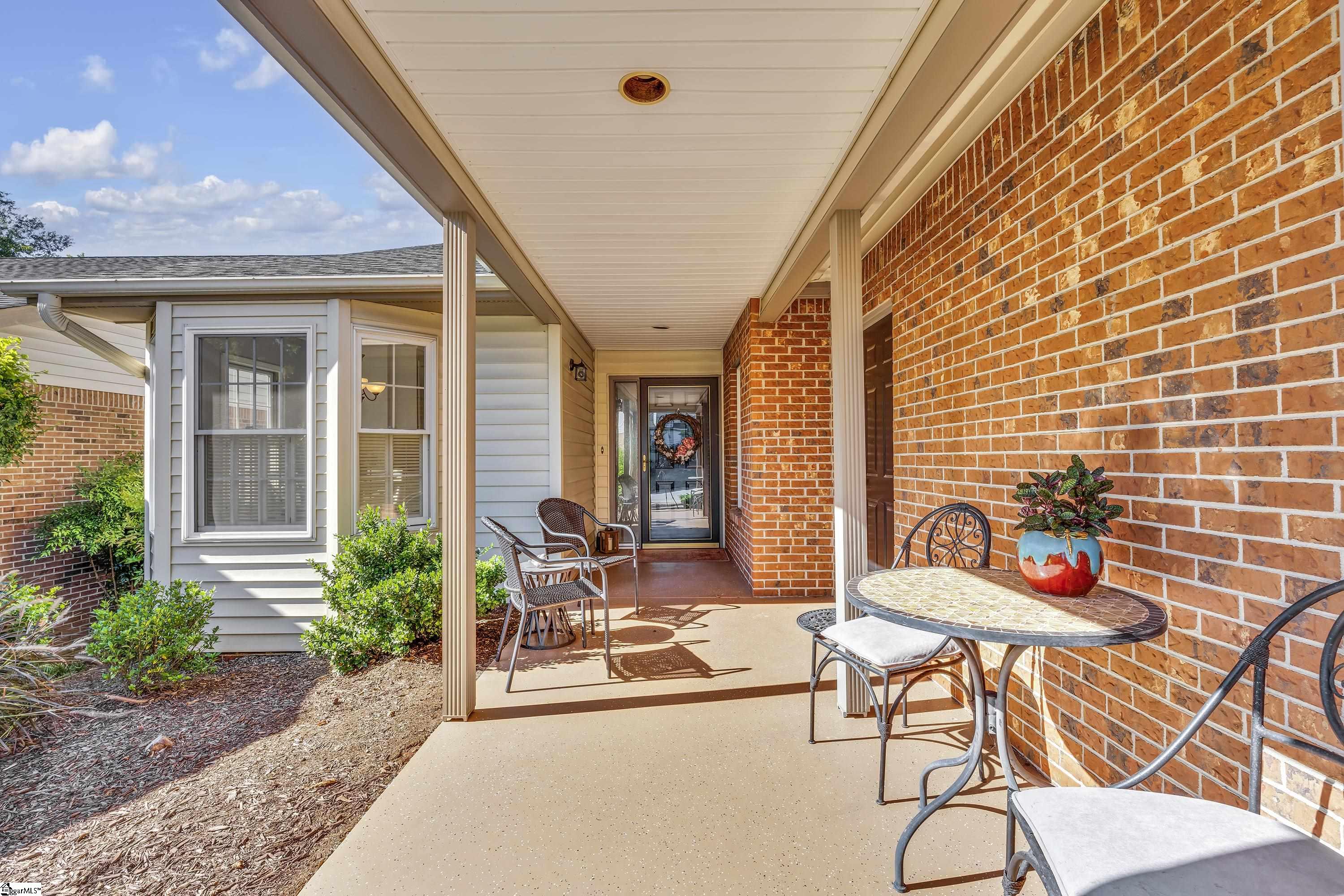 410 Swansgate Place Property Photo 2