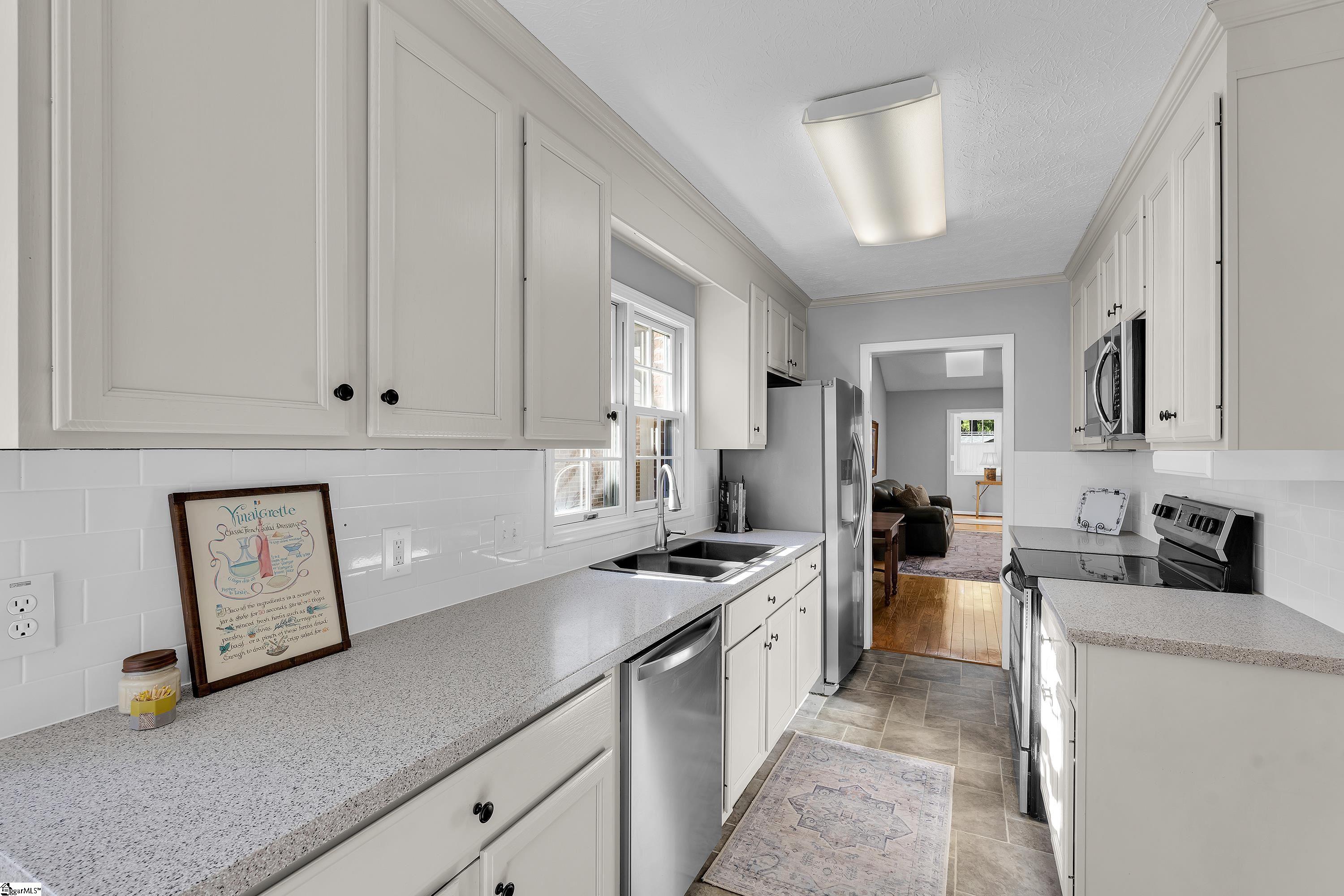 410 Swansgate Place Property Photo 6