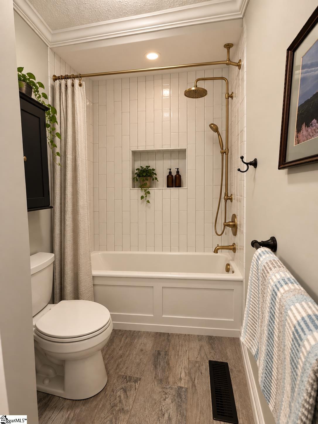 410 Swansgate Place Property Photo 30