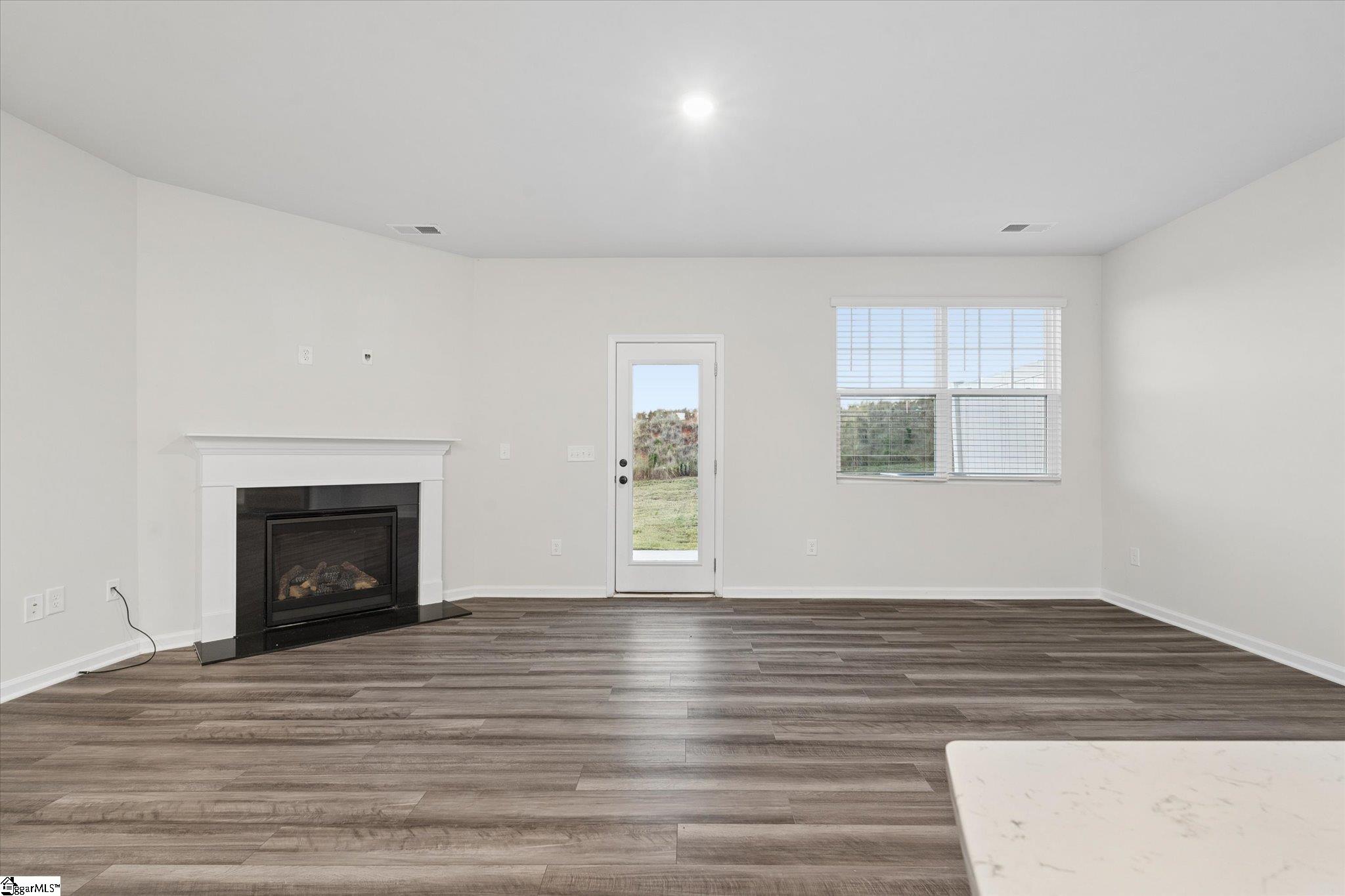 320 E Compass Way Property Photo 13