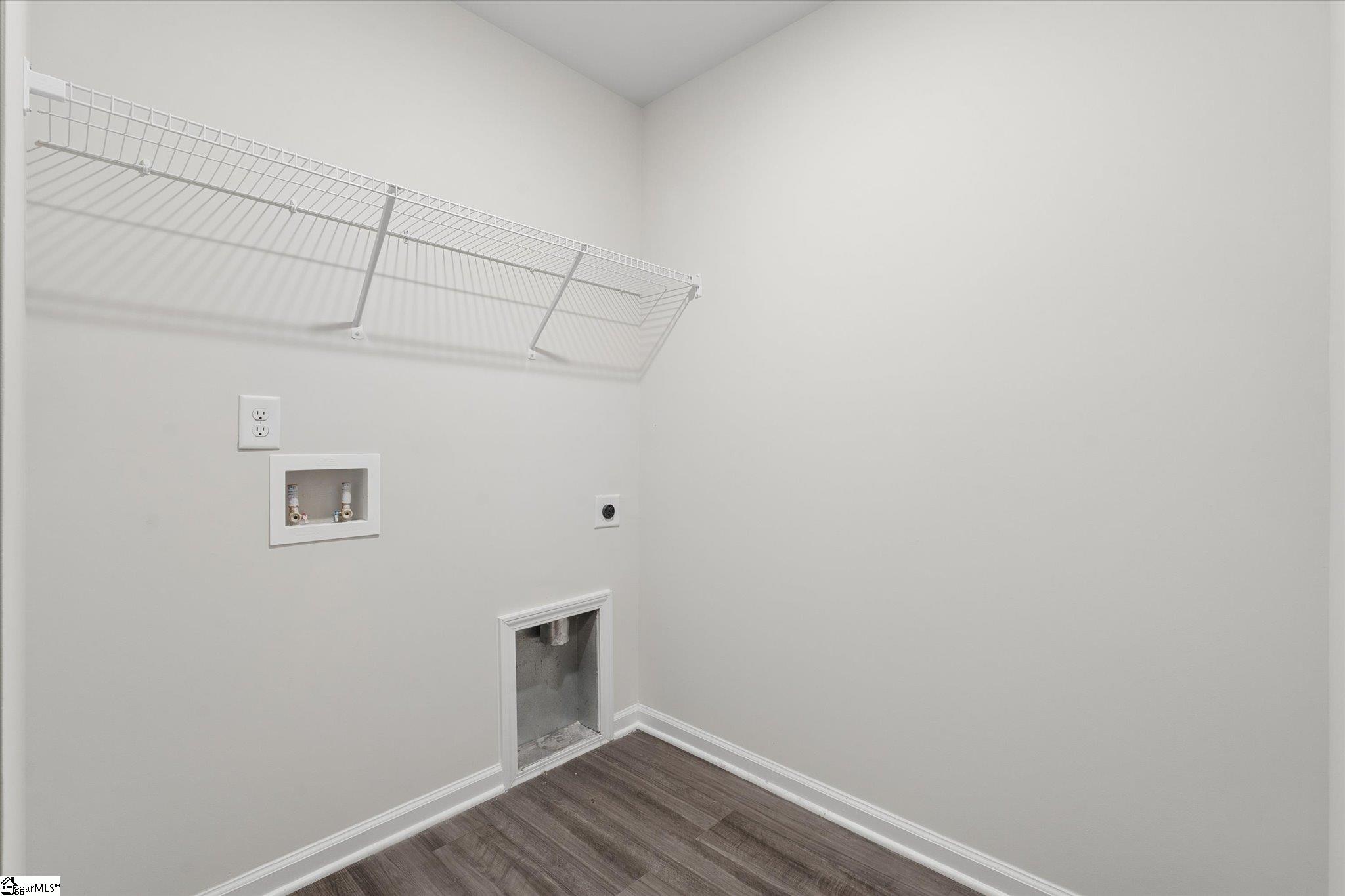 320 E Compass Way Property Photo 20