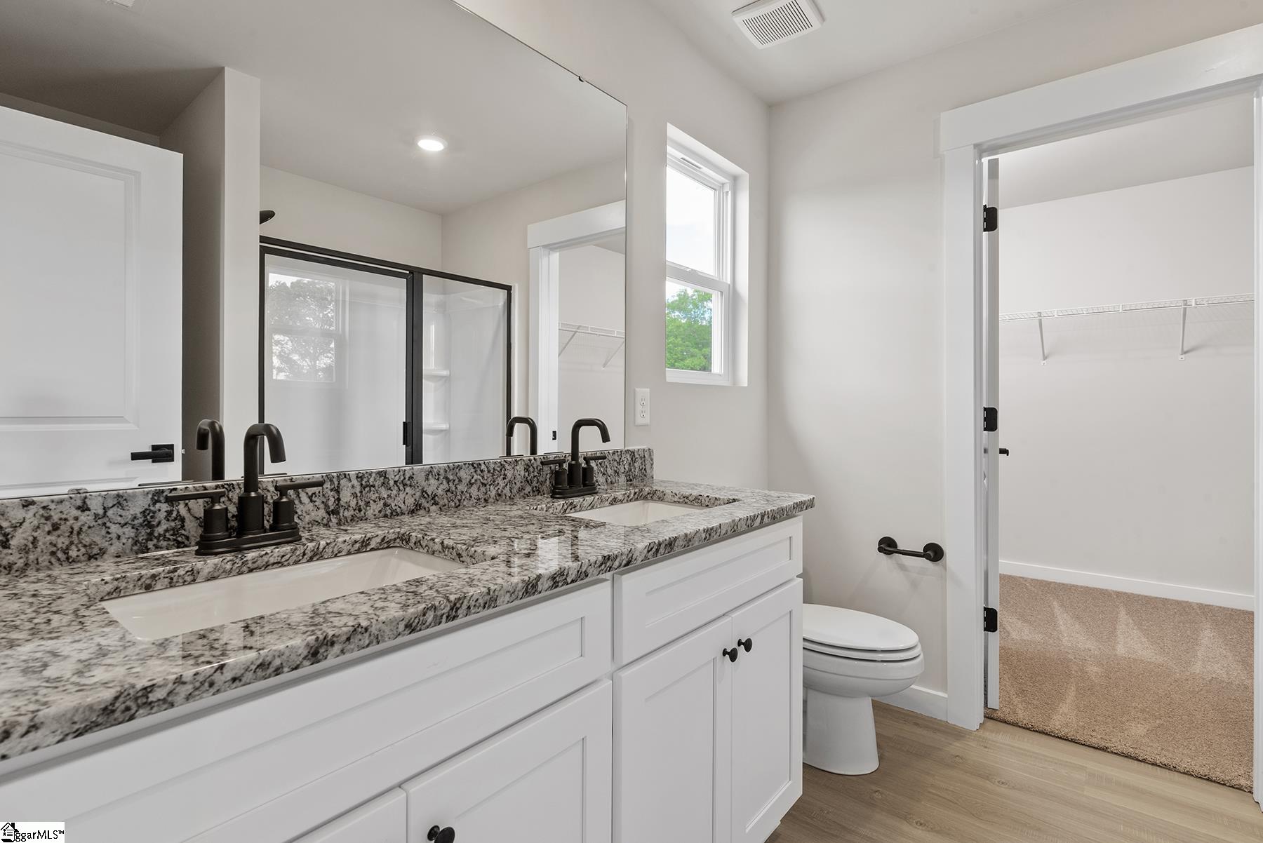 1204 Crested Iris Street Property Photo 8