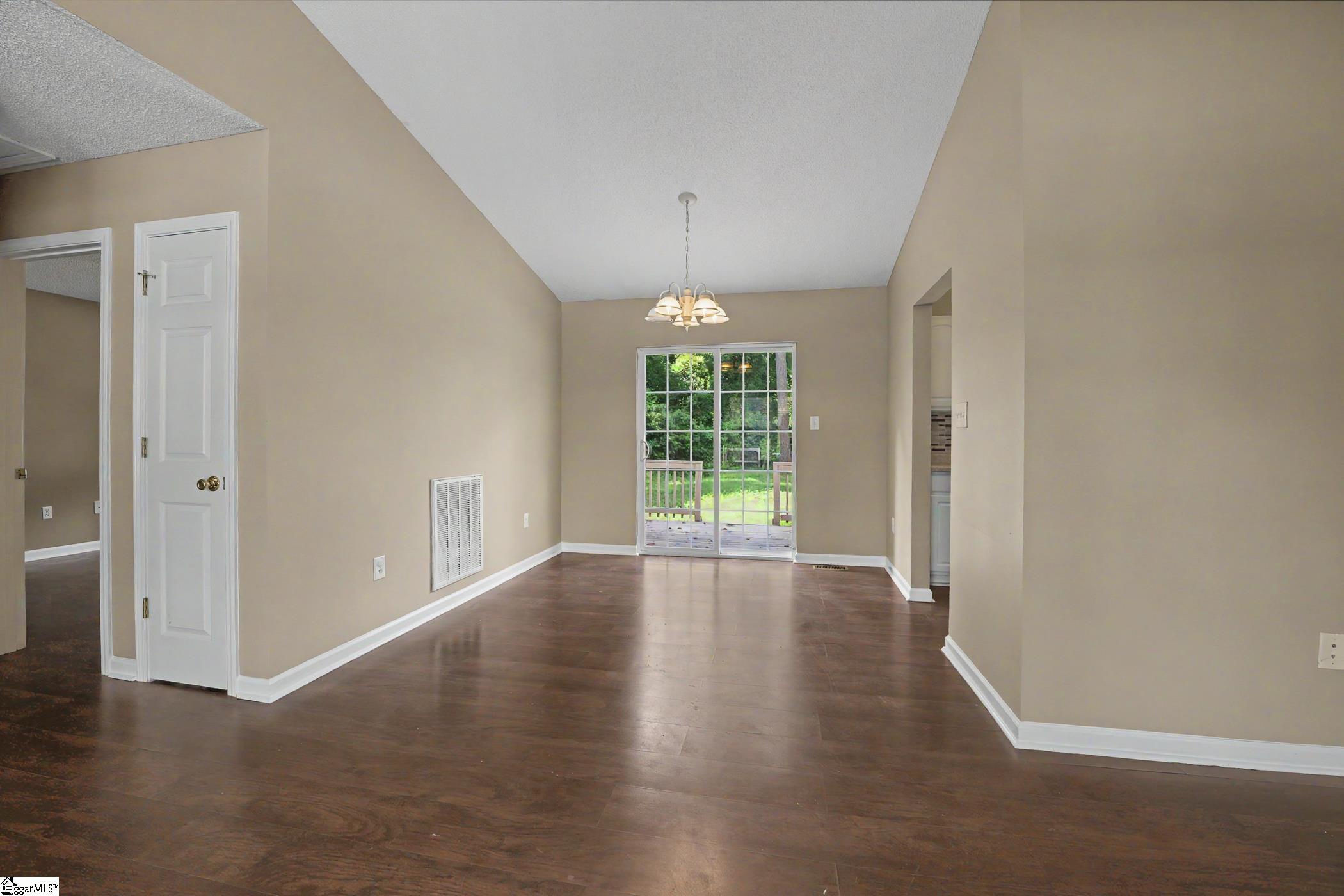 513 E. Orr Street Property Photo 16