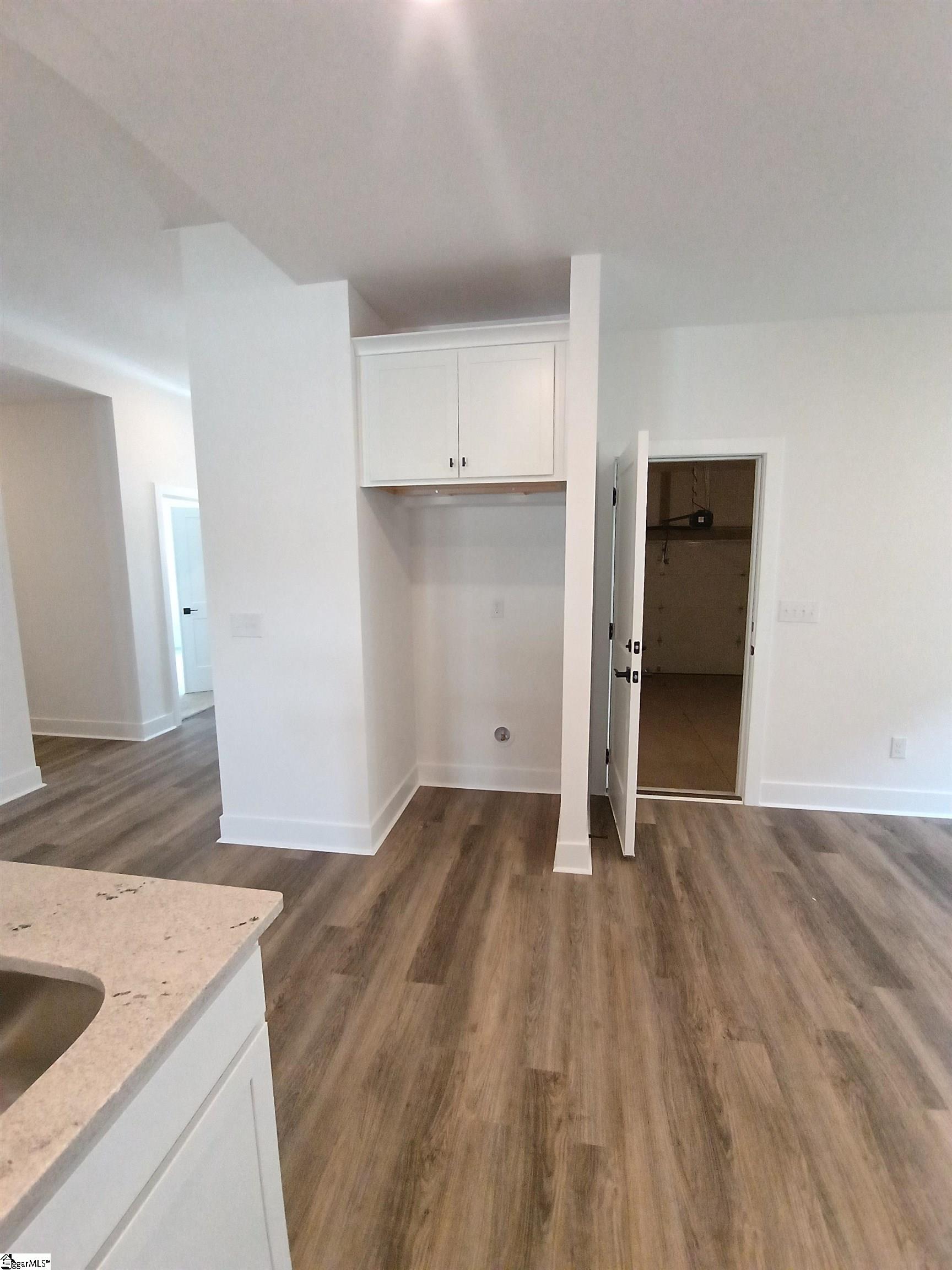 201 Glencliff Way Property Photo 6