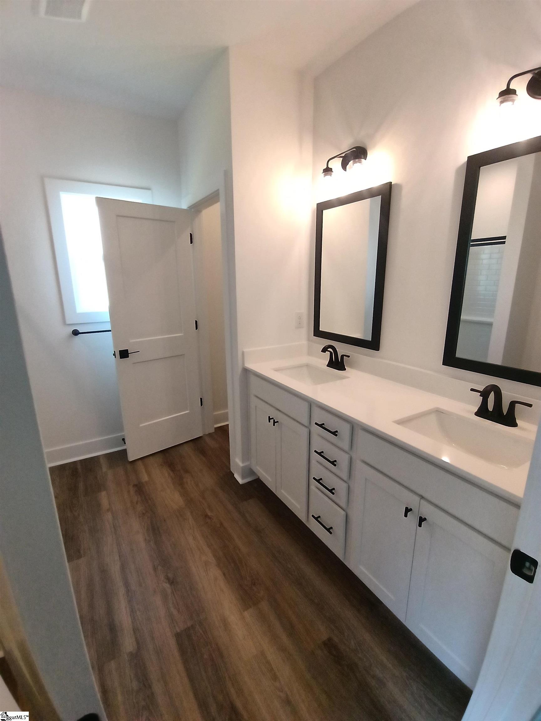 201 Glencliff Way Property Photo 10