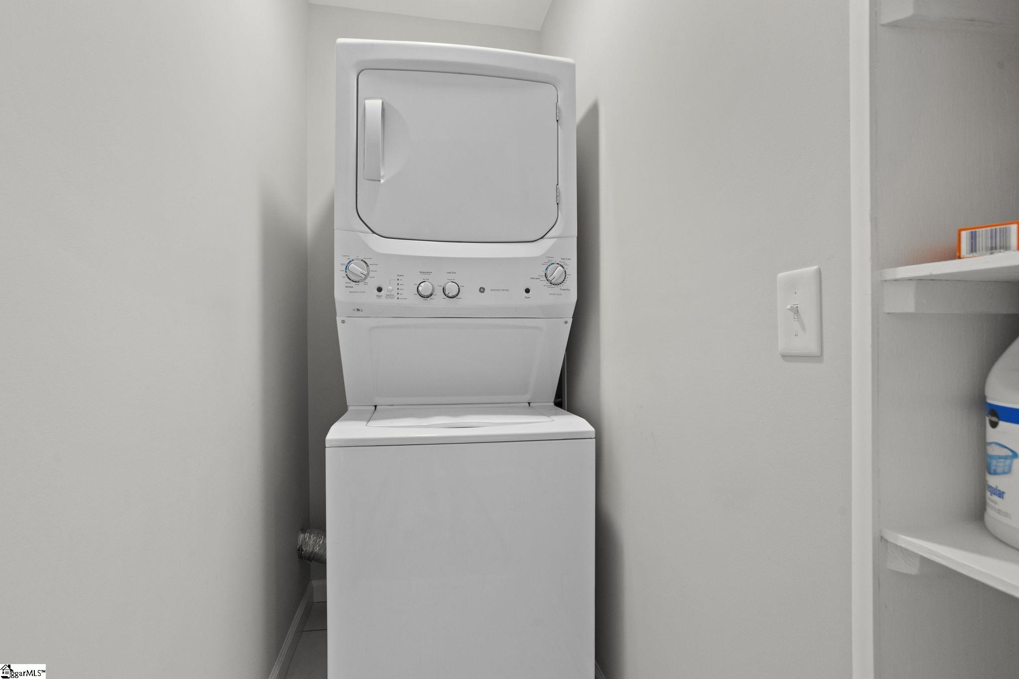 107 Lexington Court Property Photo 15